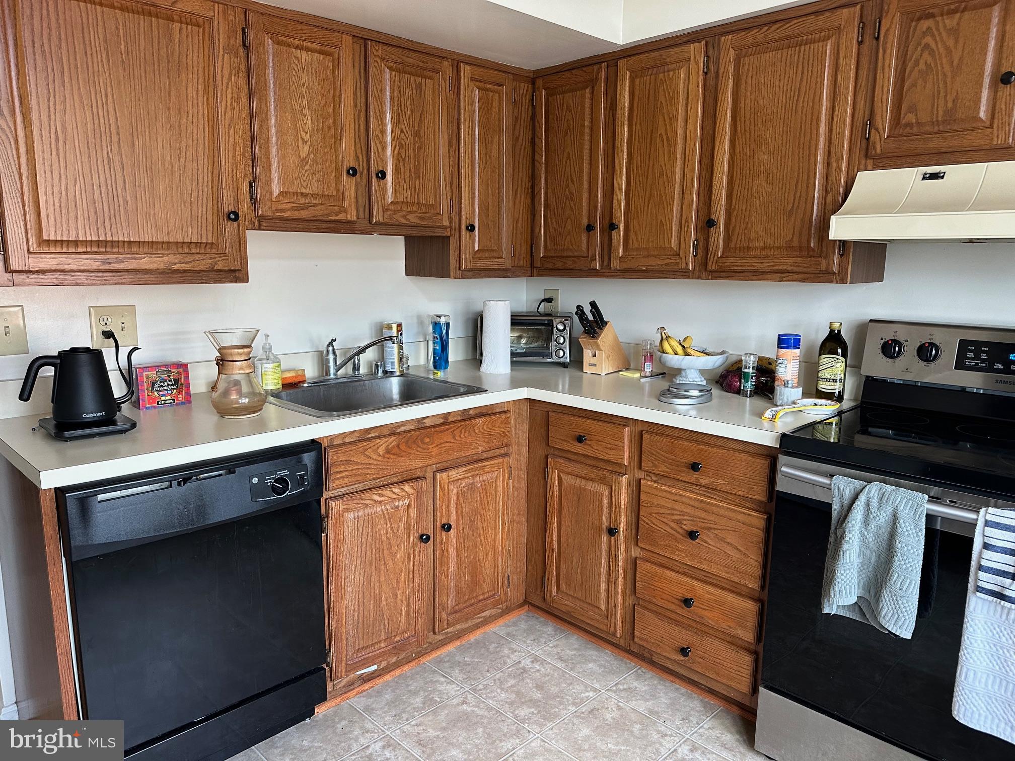 COLECROFT - Residential Lease