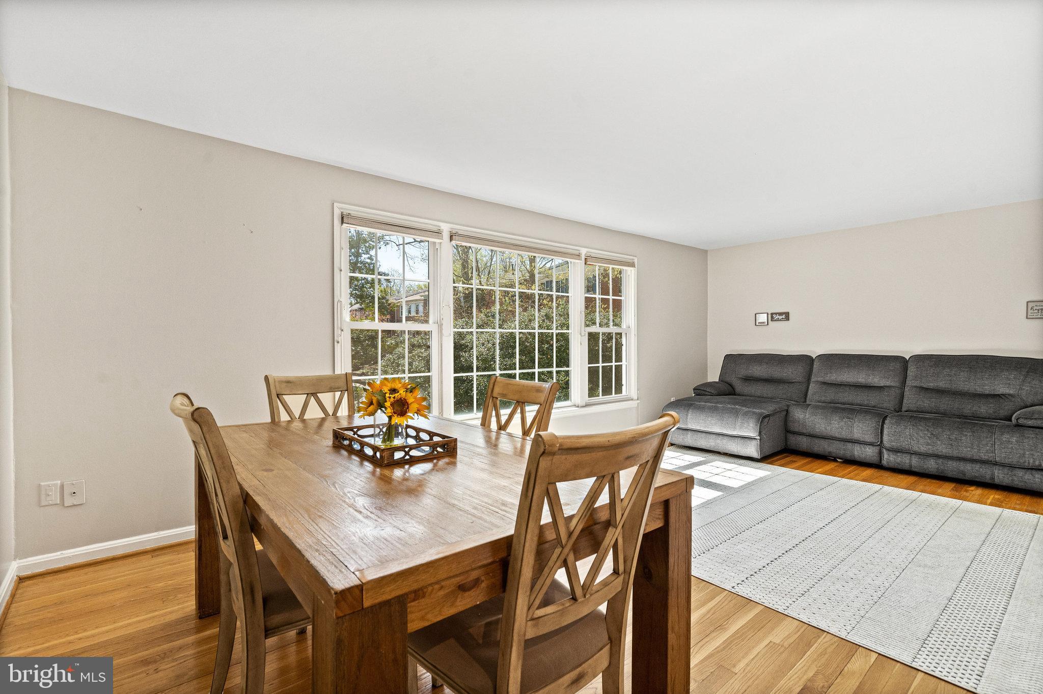 GREENWICH HILL - Residential