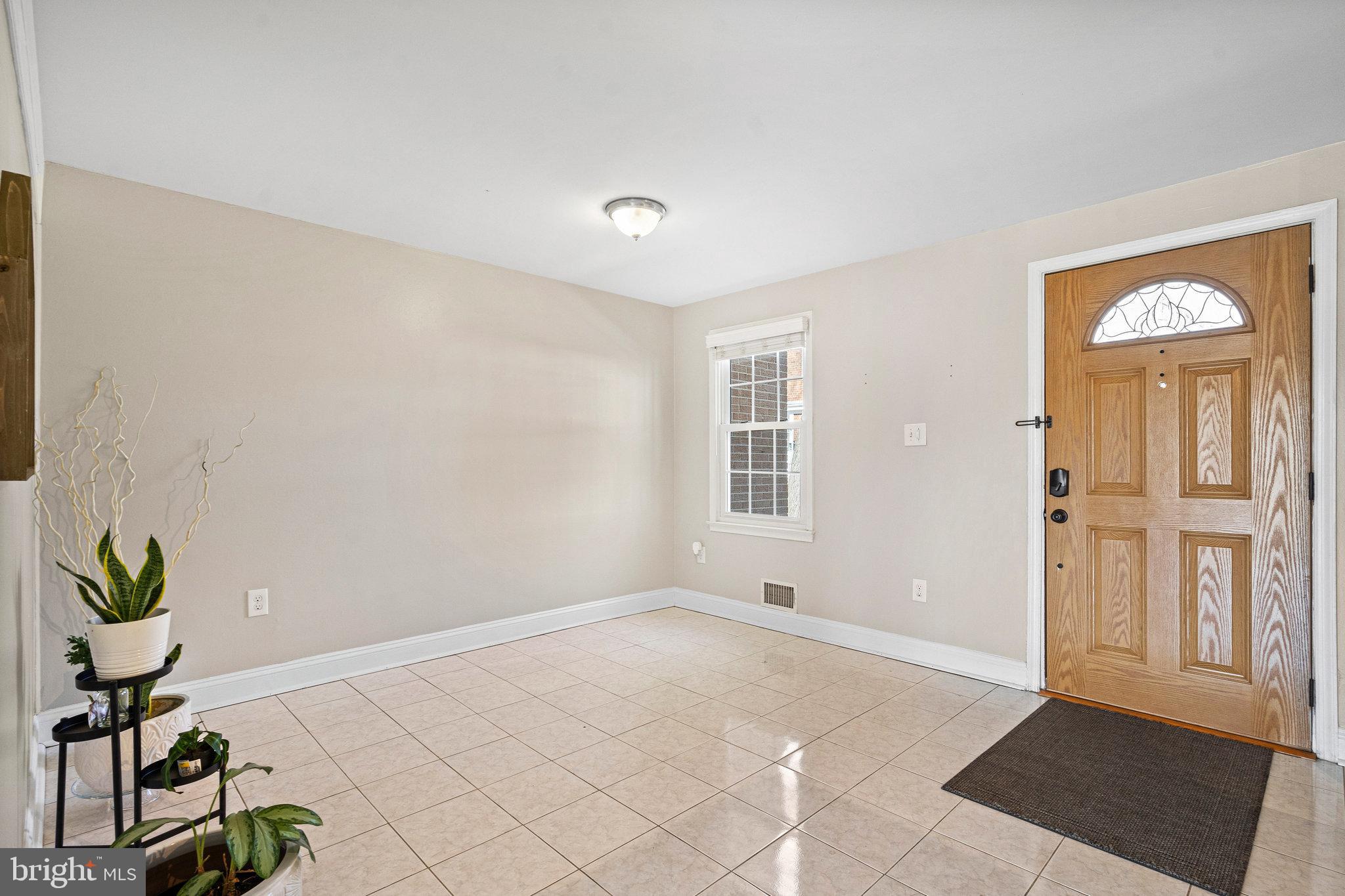 GREENWICH HILL - Residential