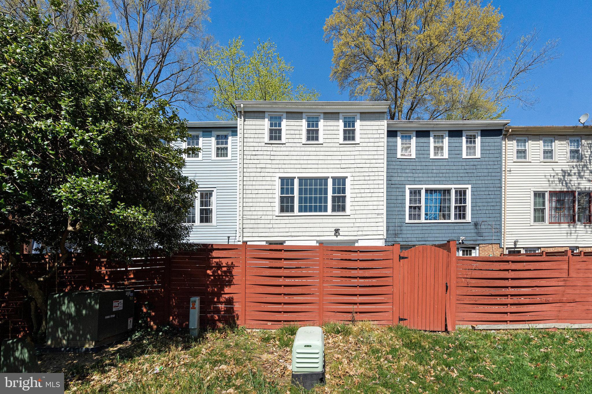 GREENWICH HILL - Residential