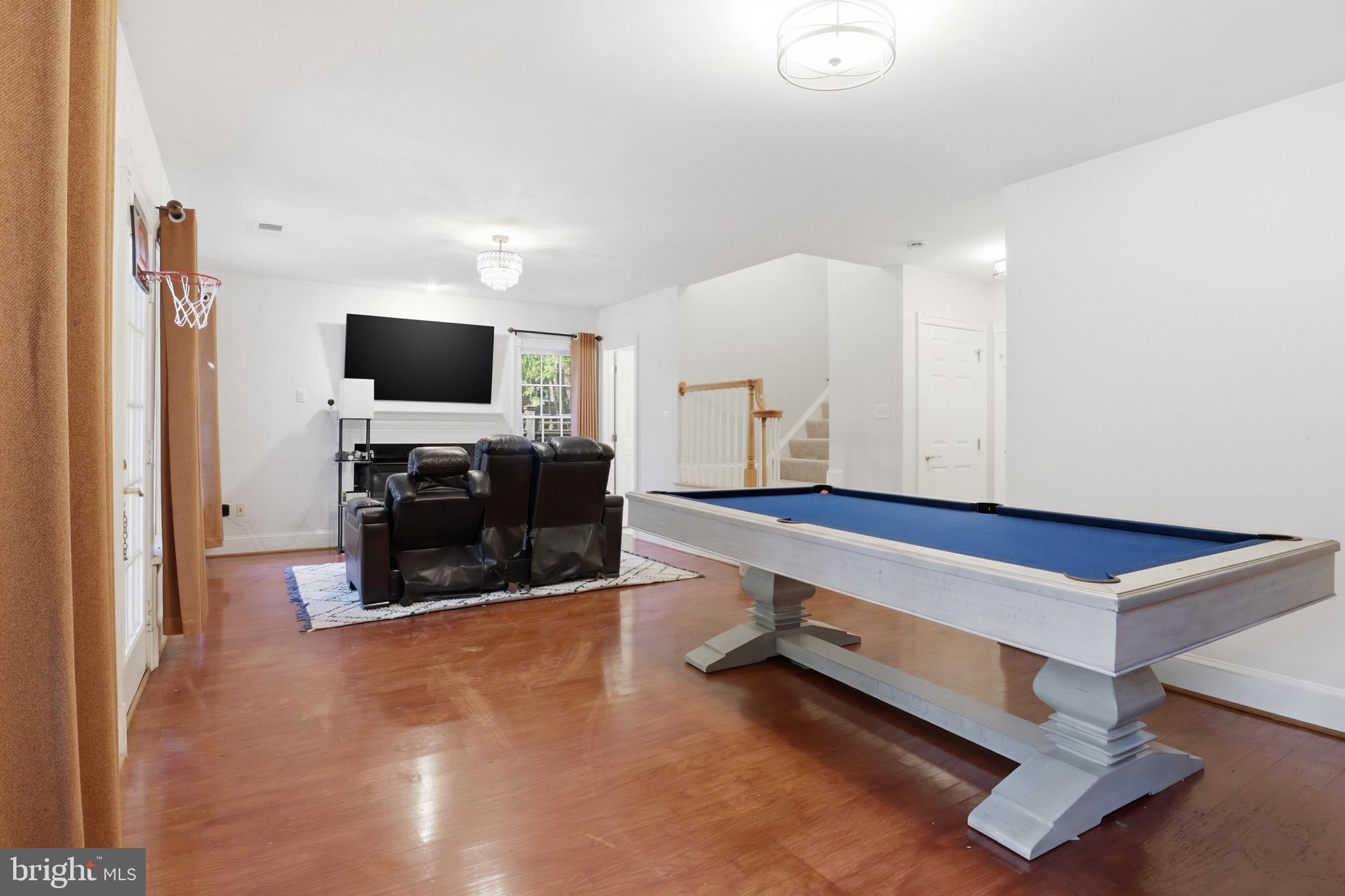 CEDAR LANE - Residential