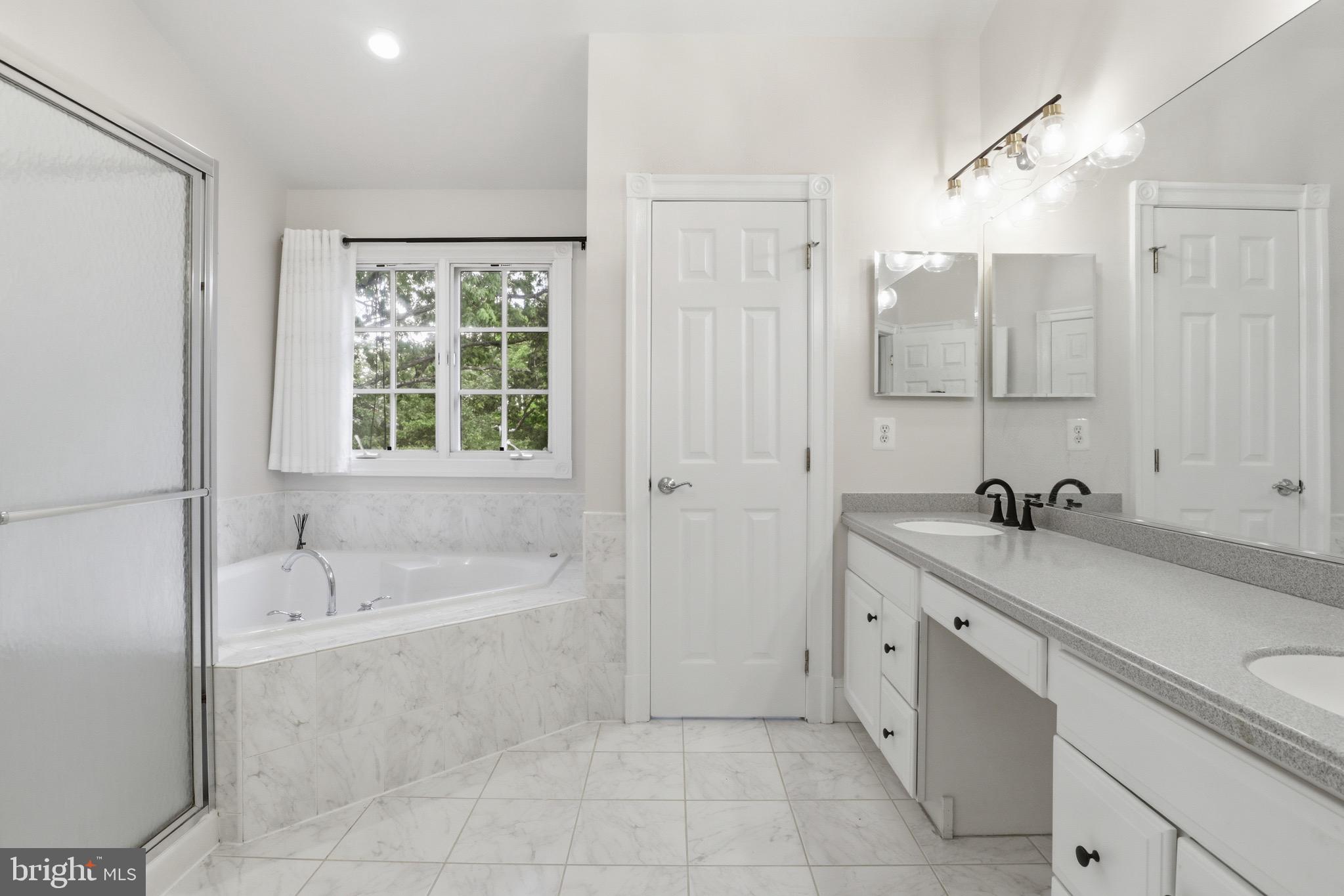 CEDAR LANE - Residential