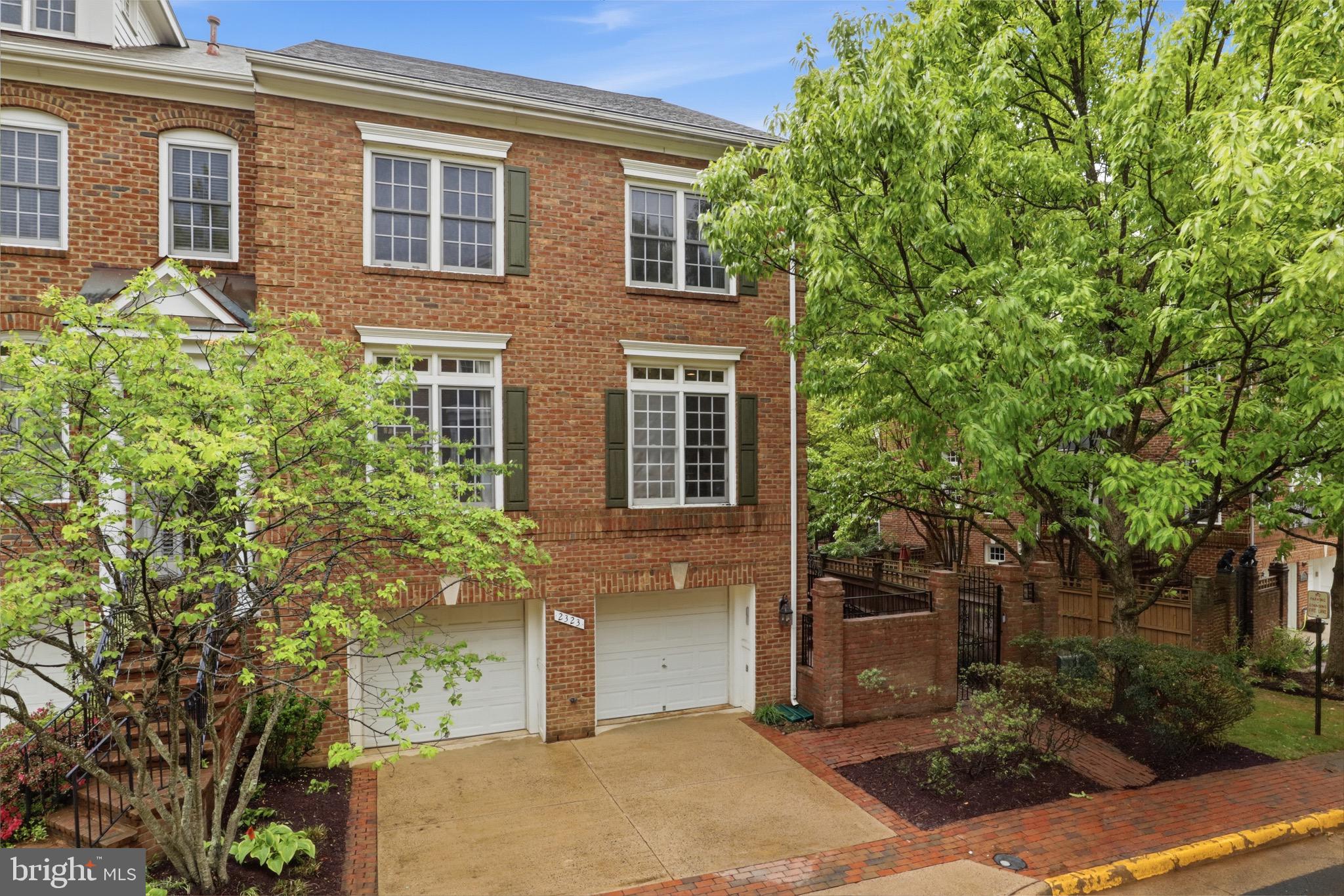 CEDAR LANE - Residential