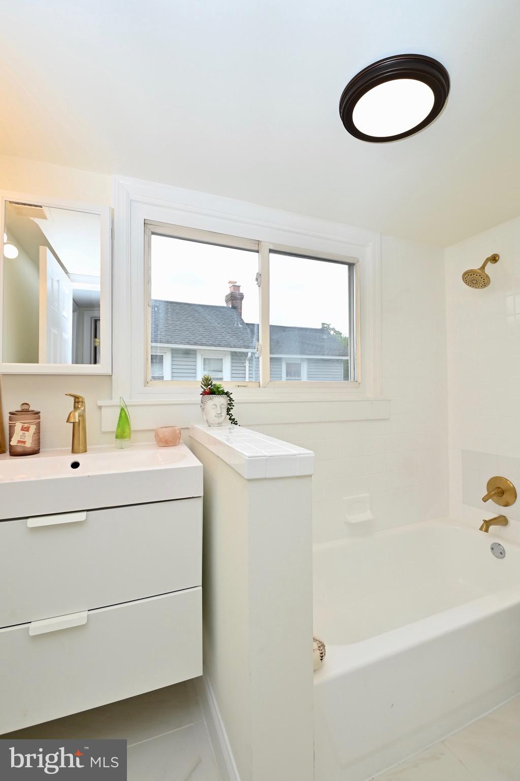 SEAT PLEASANT - Residential Lease