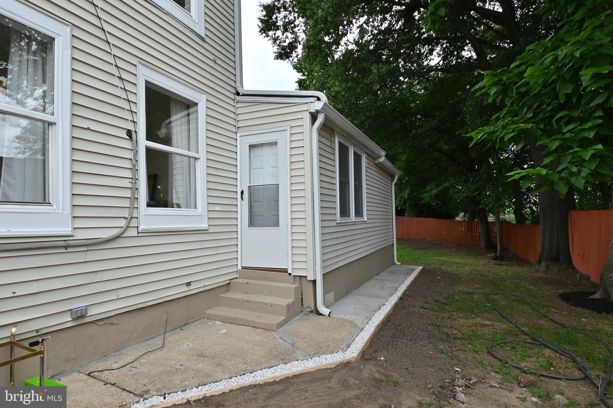 SEAT PLEASANT - Residential Lease