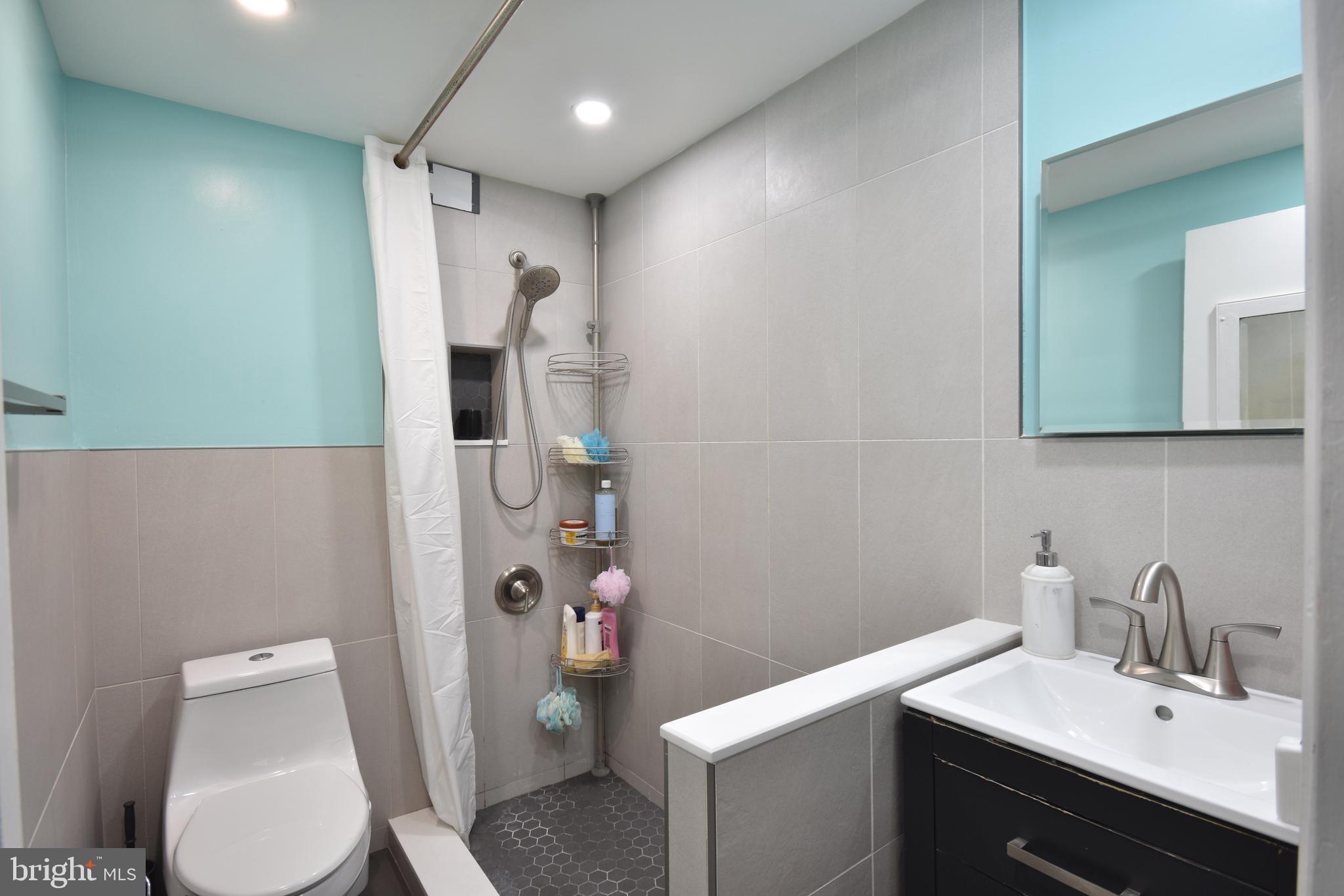 WILDMAN ARMS - Residential