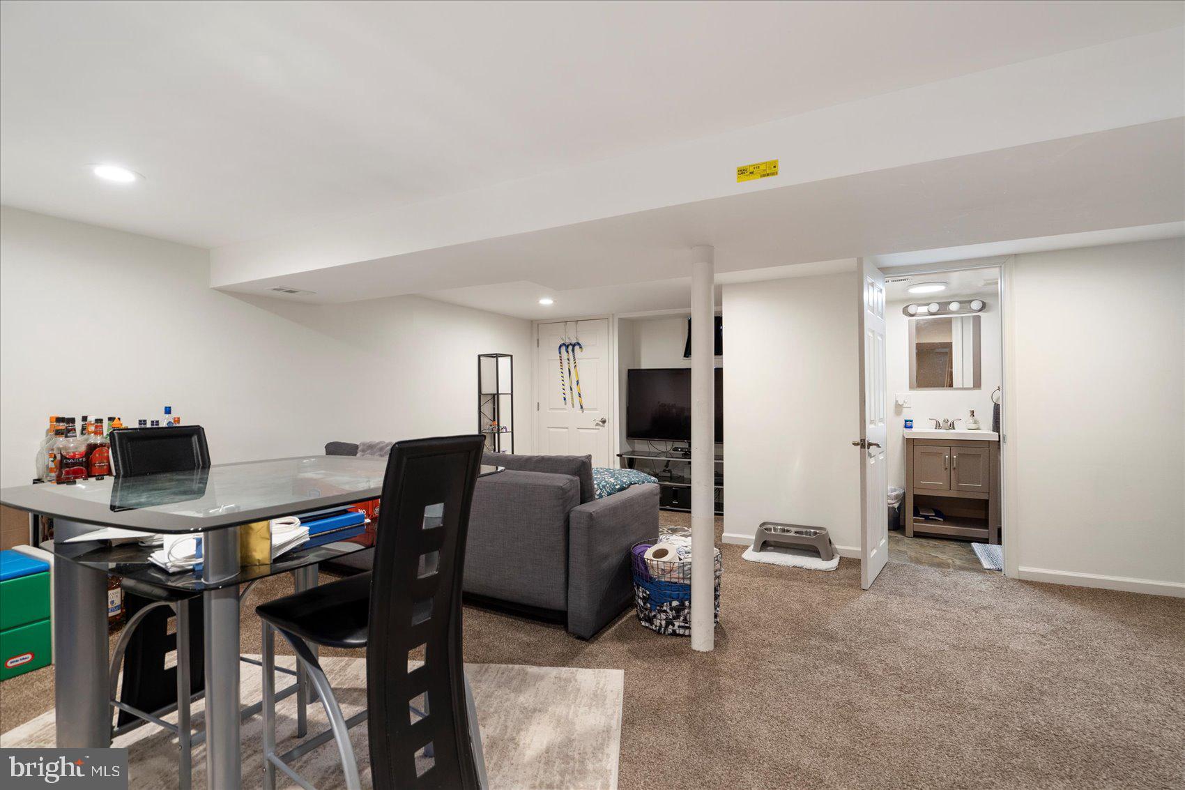 GARDENVILLE - Residential