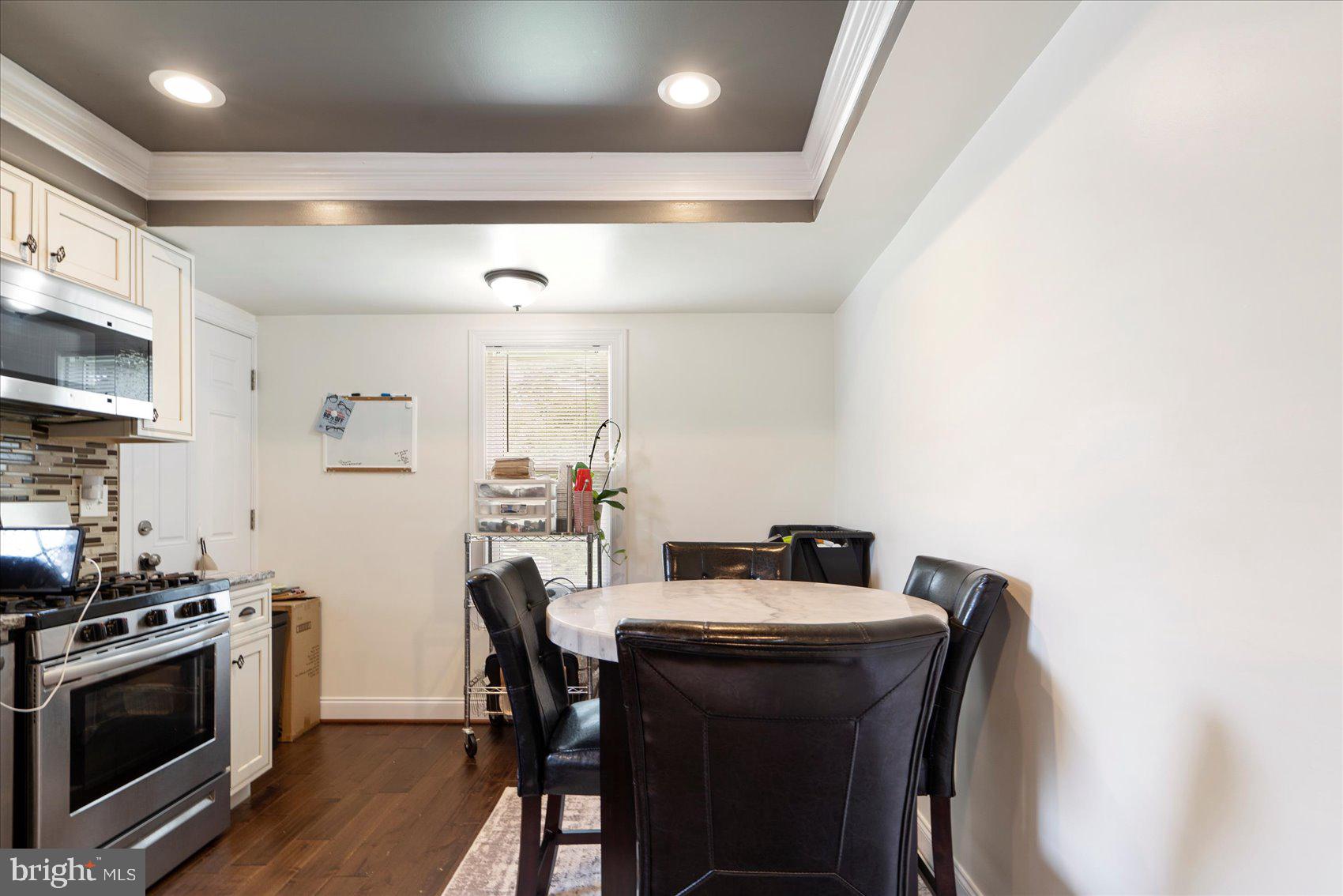 GARDENVILLE - Residential