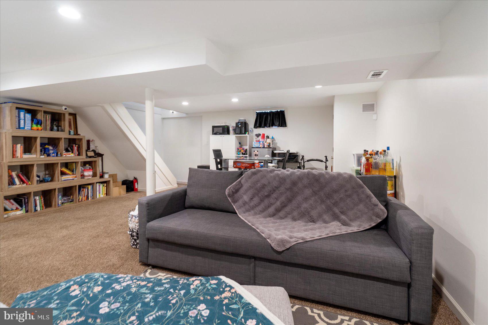 GARDENVILLE - Residential