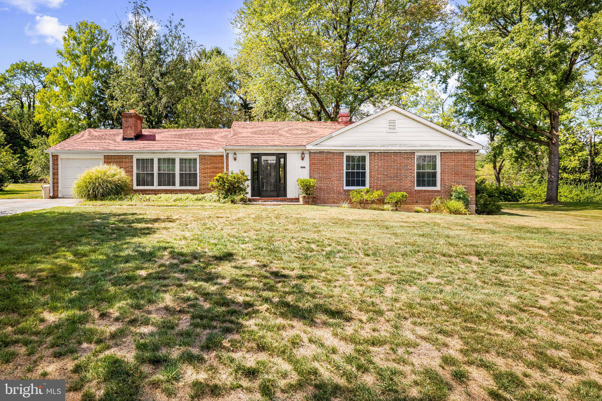 1216 WINE SPRING LANE