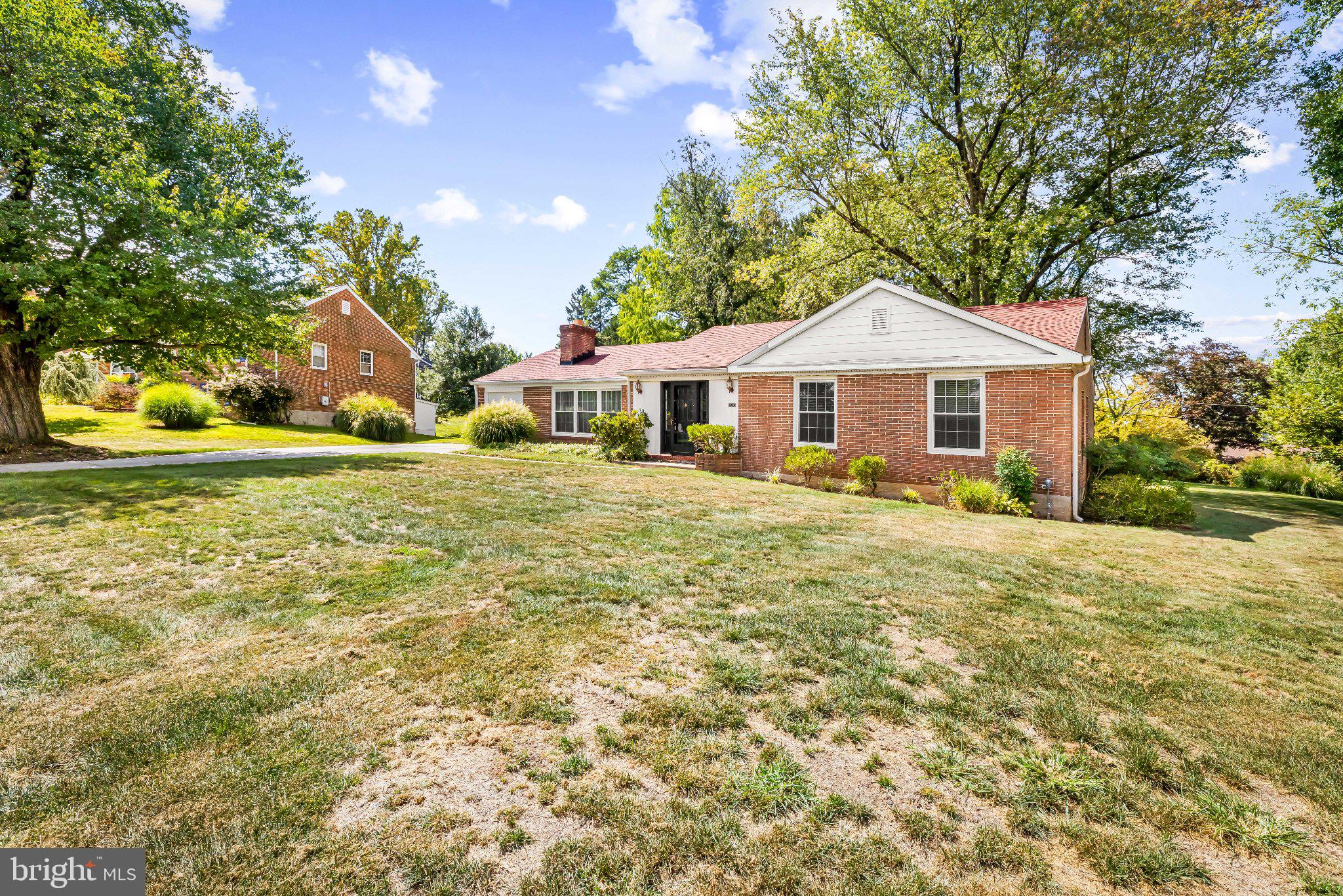 1216 WINE SPRING LANE