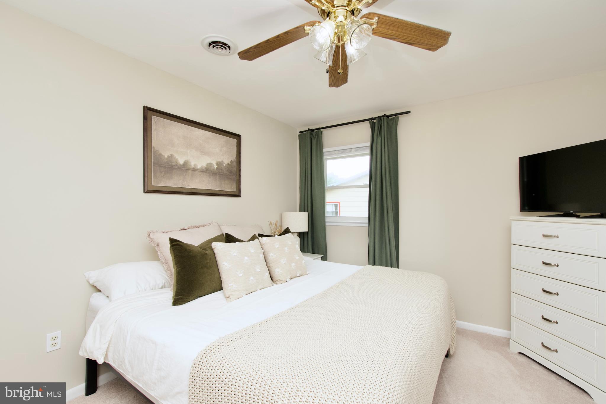 DALE CITY - Residential