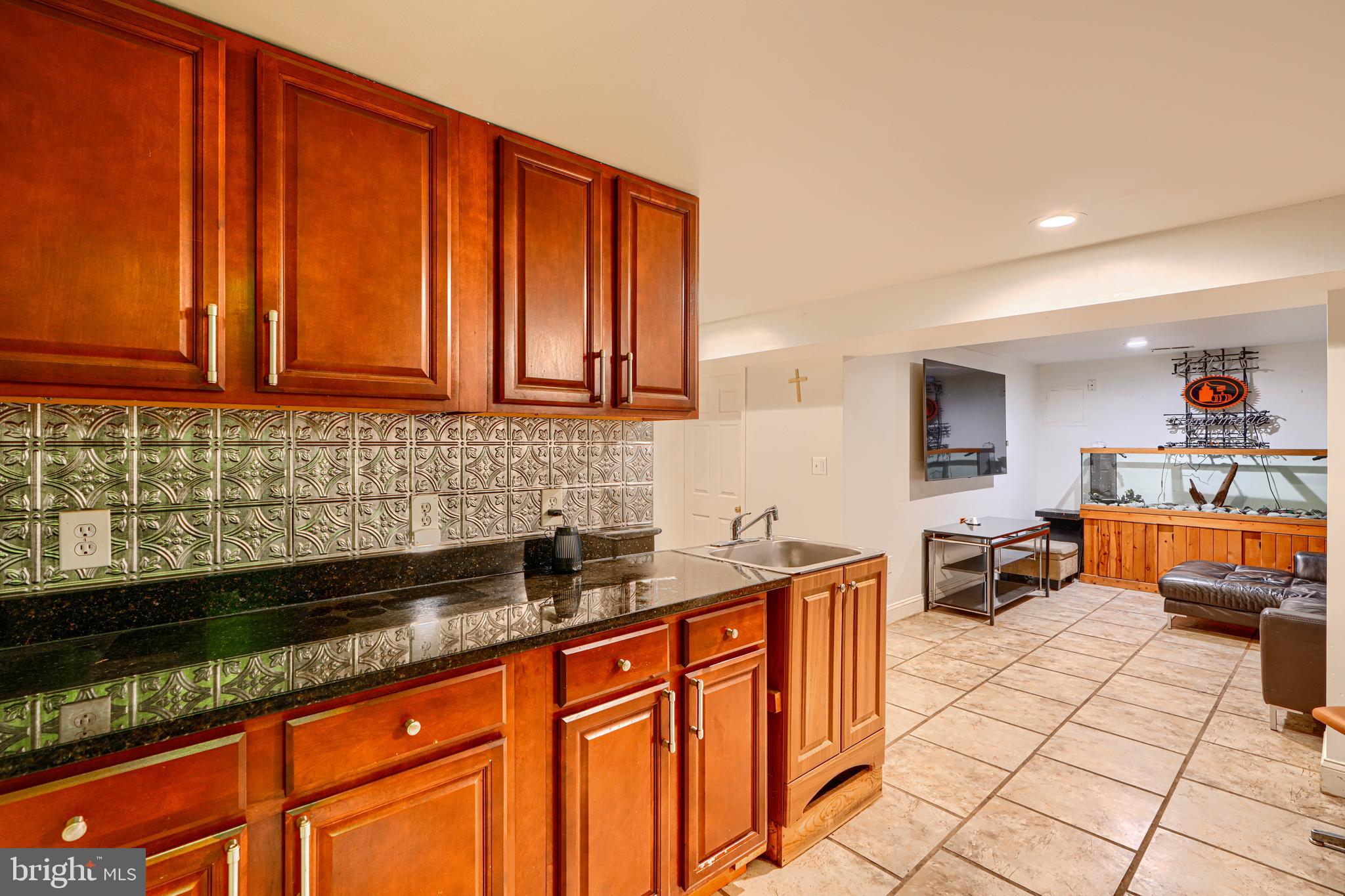 WOODLAWN HEIGHTS - Residential