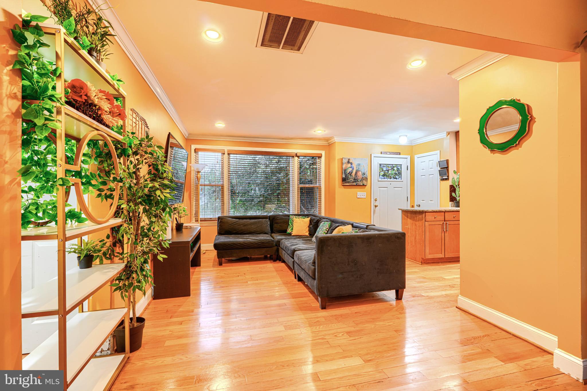 WOODLAWN HEIGHTS - Residential