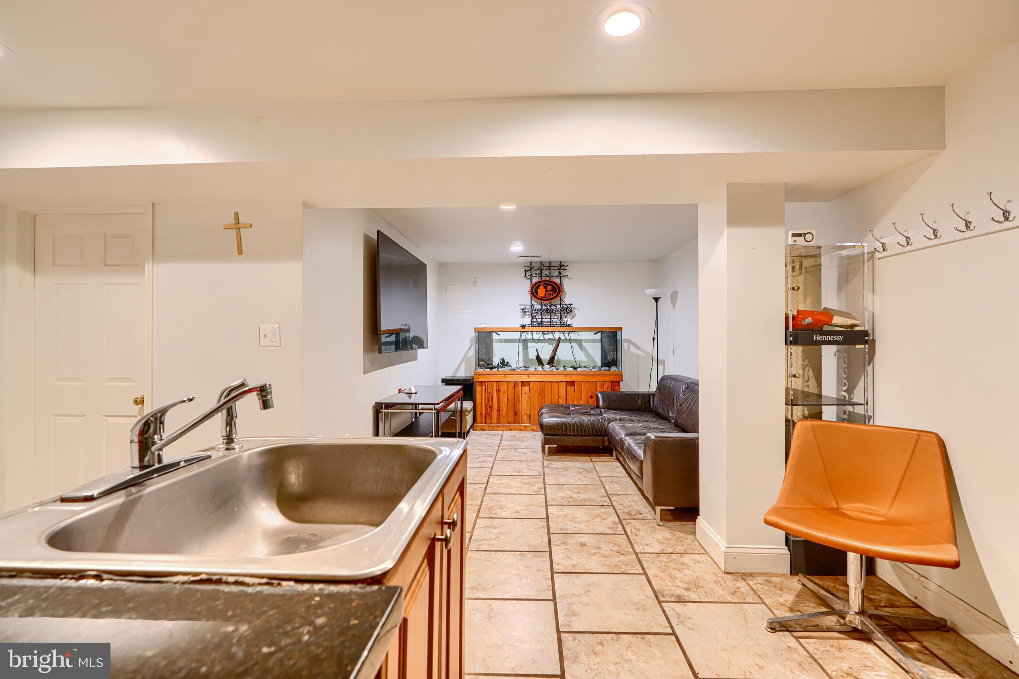 WOODLAWN HEIGHTS - Residential