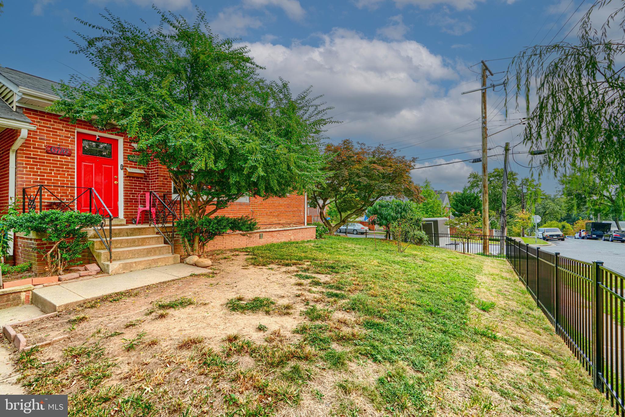 WOODLAWN HEIGHTS - Residential