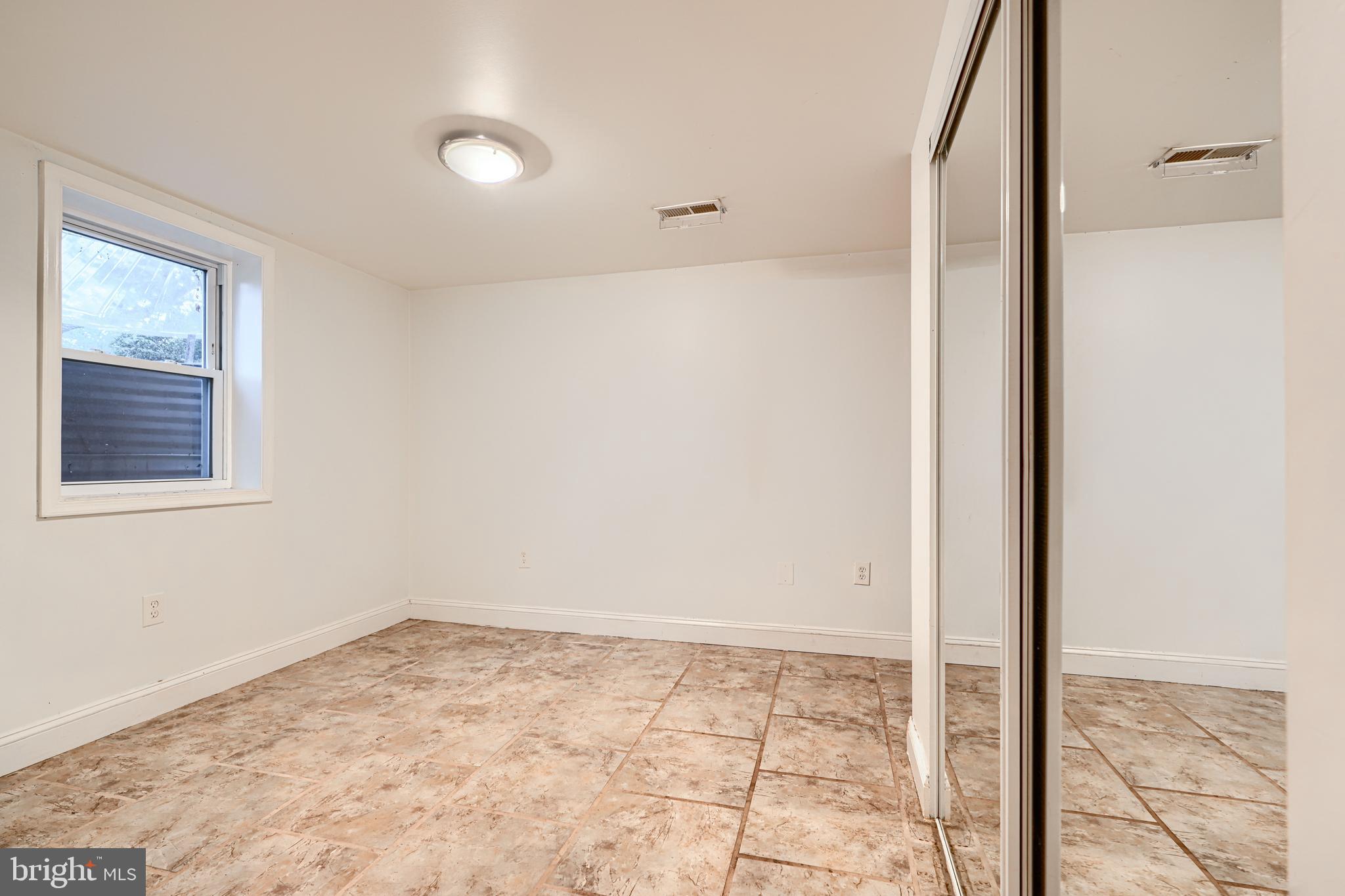 WOODLAWN HEIGHTS - Residential