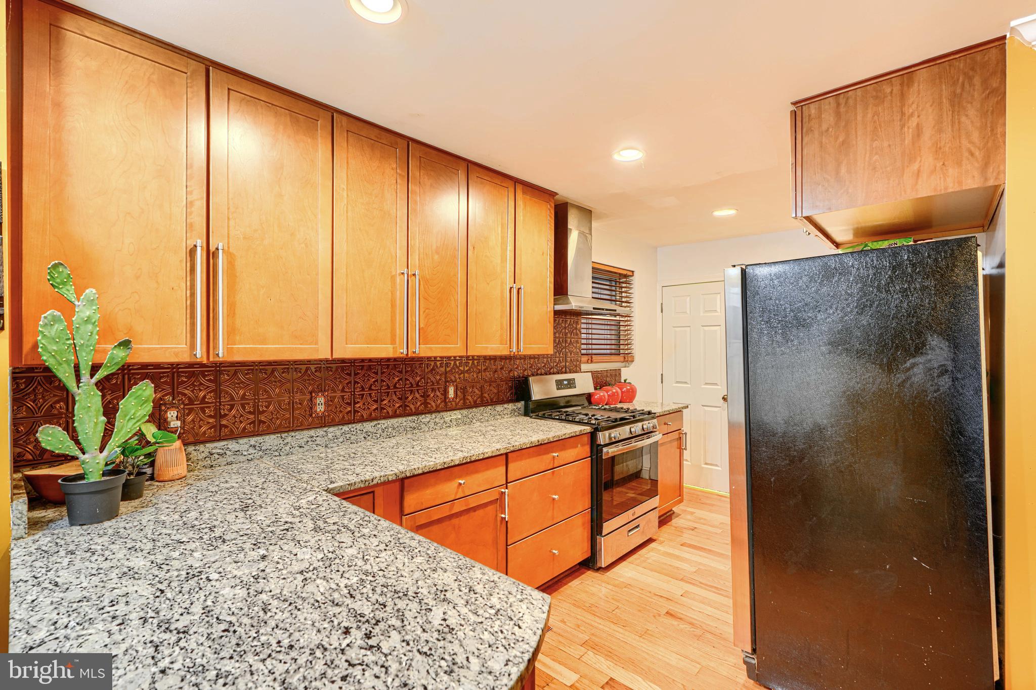 WOODLAWN HEIGHTS - Residential