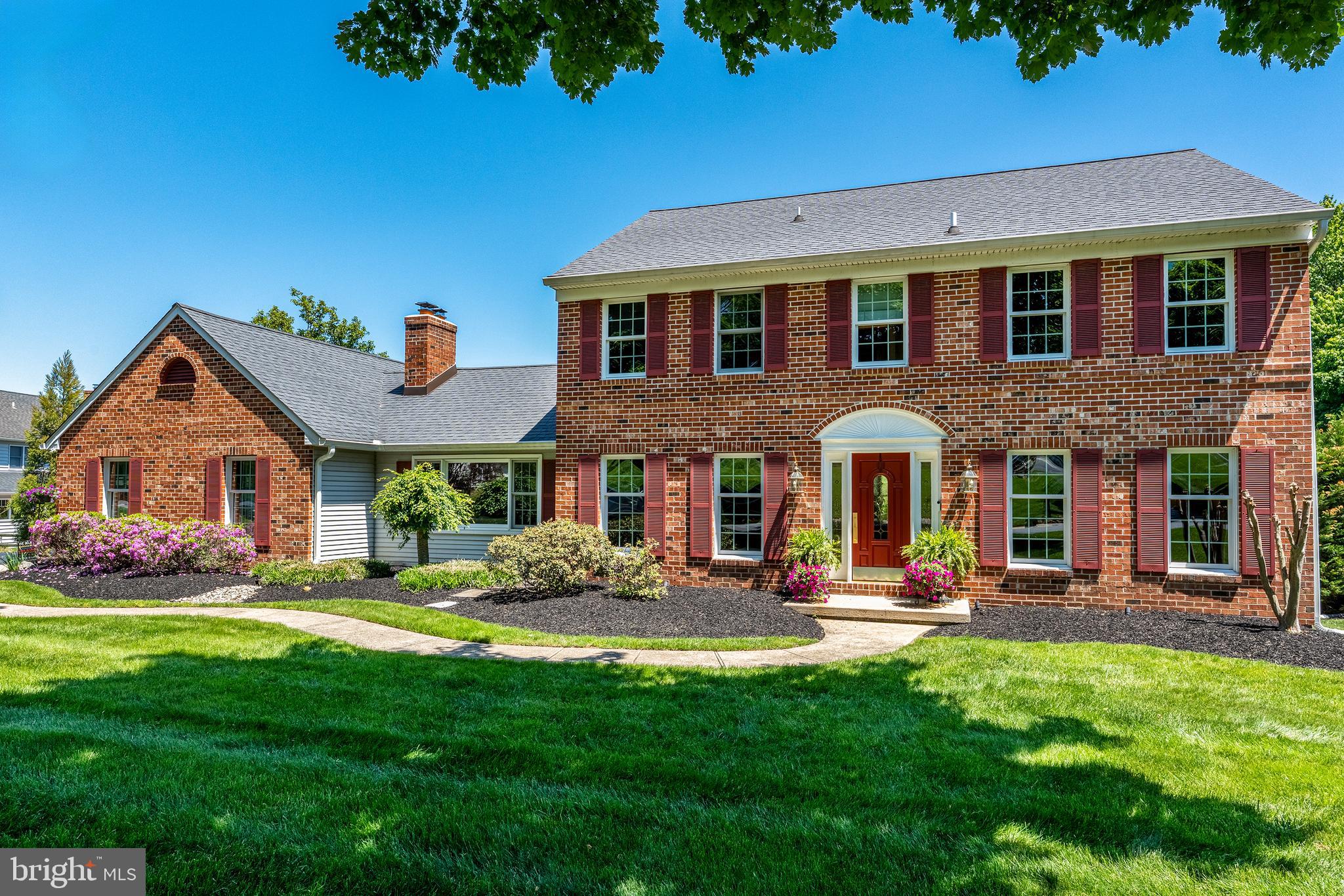BOW TREE - Residential