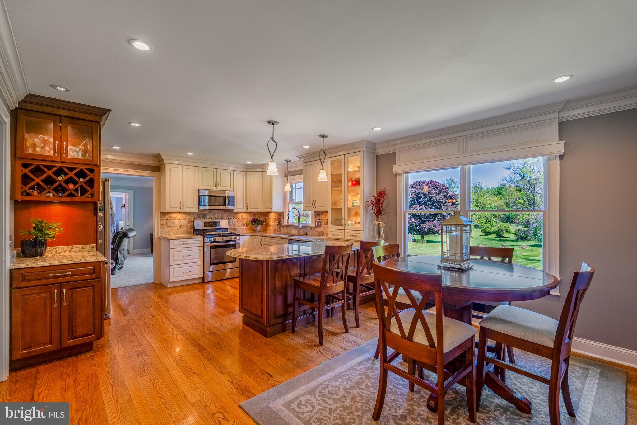 BOW TREE - Residential