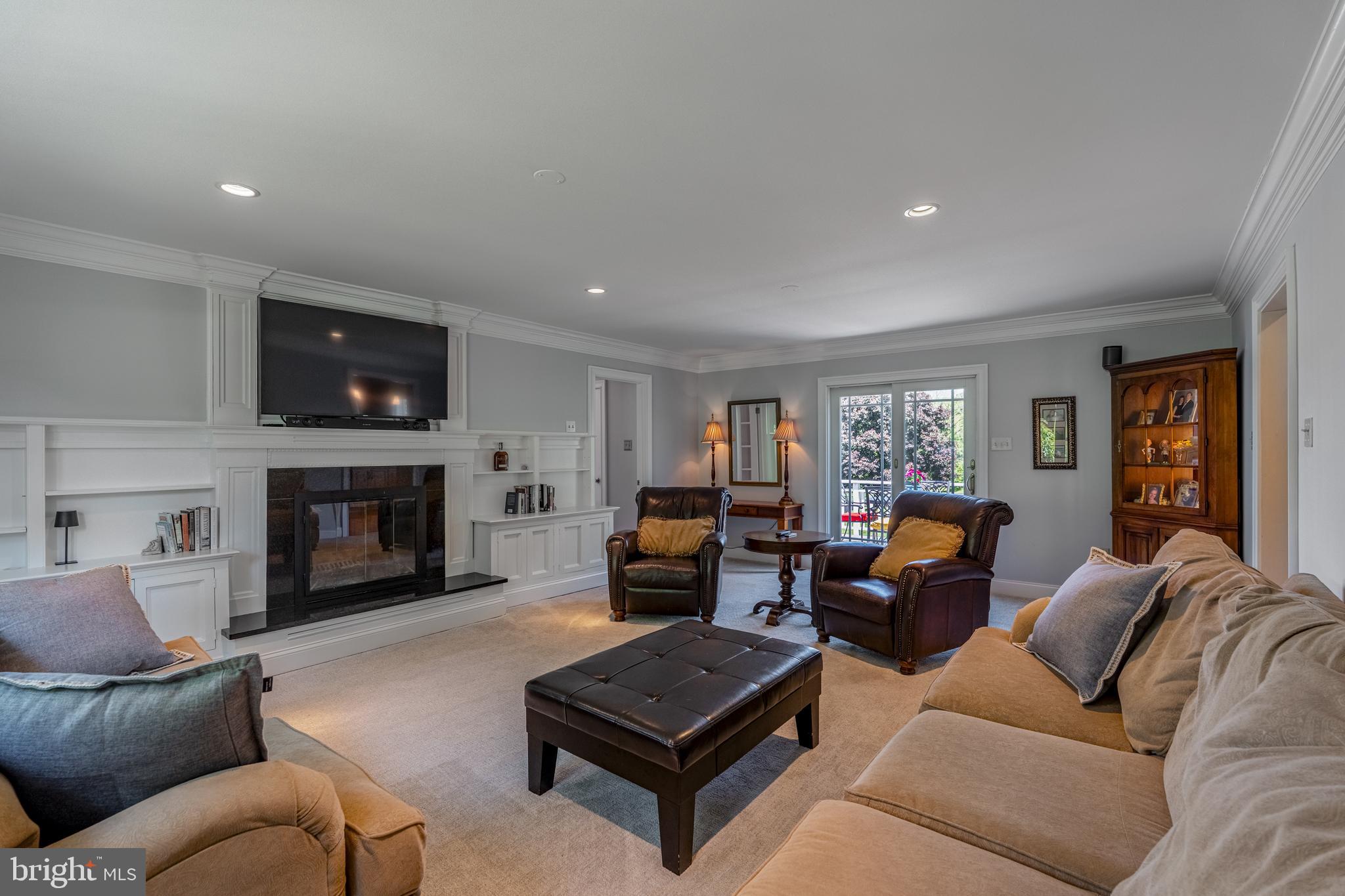 BOW TREE - Residential