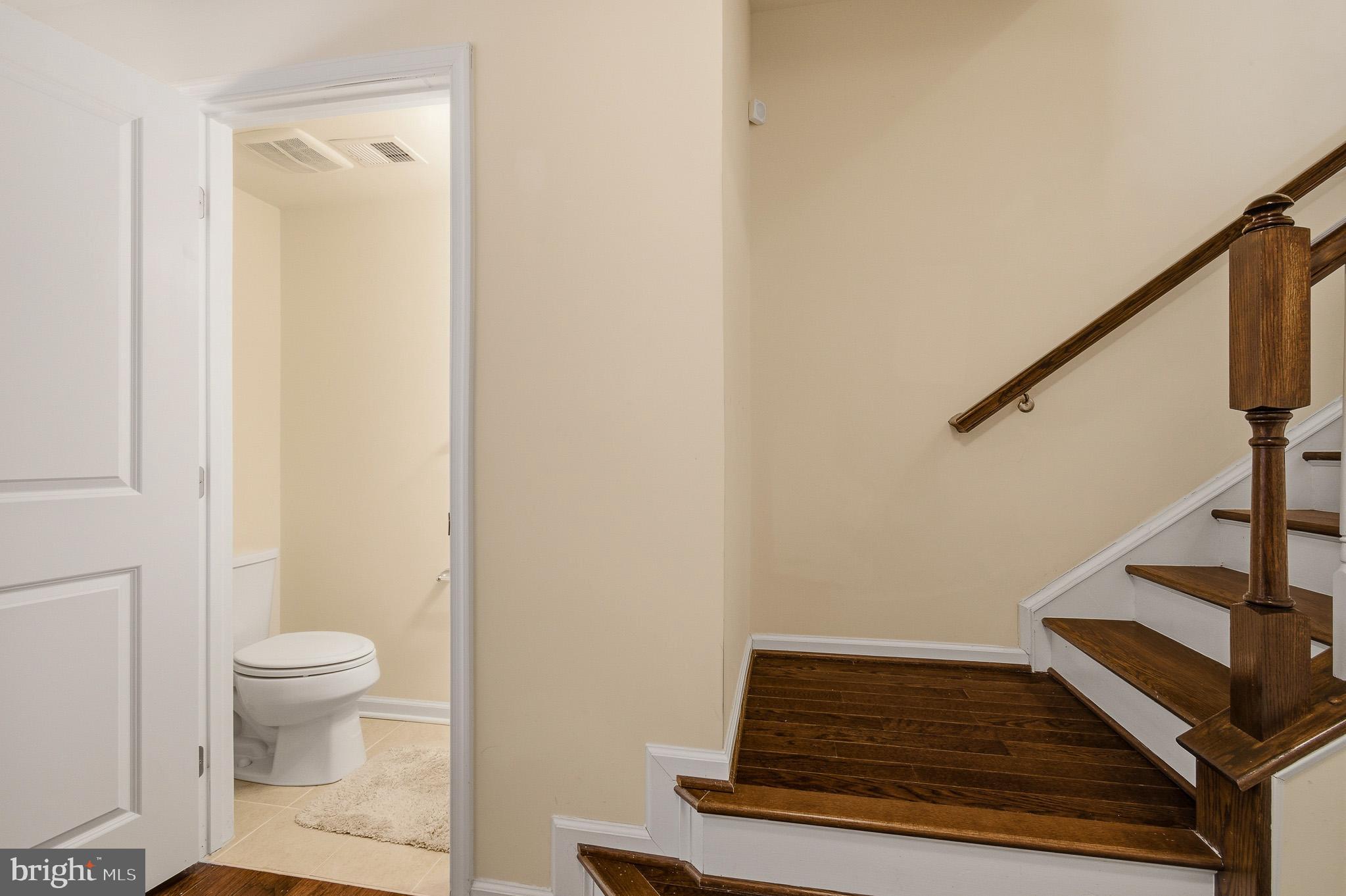 HOWARD SQUARE - Residential