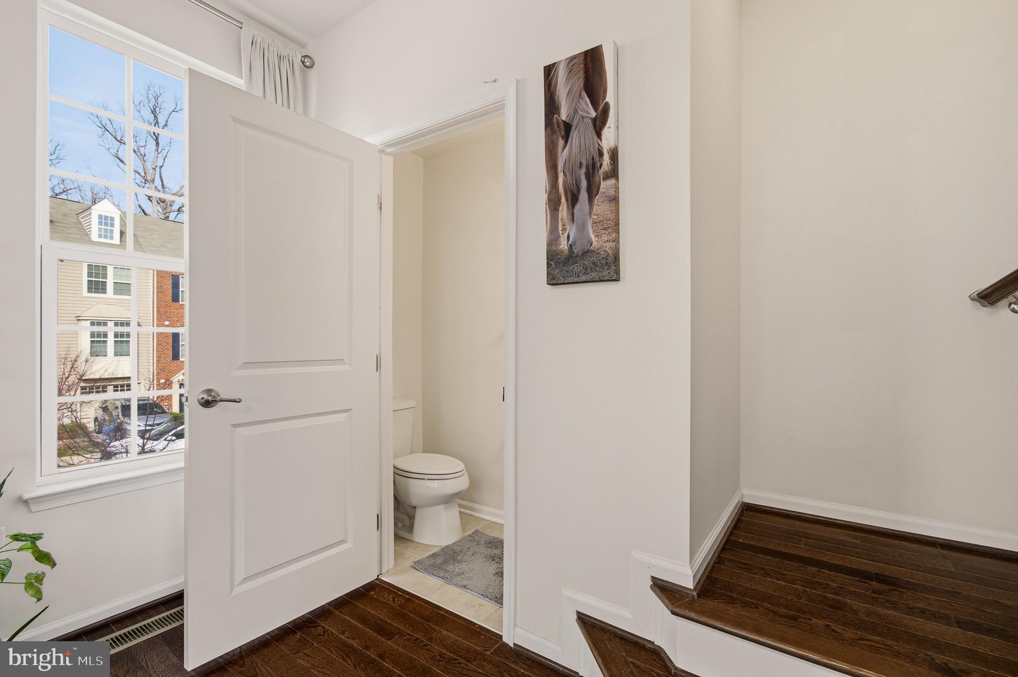 HOWARD SQUARE - Residential