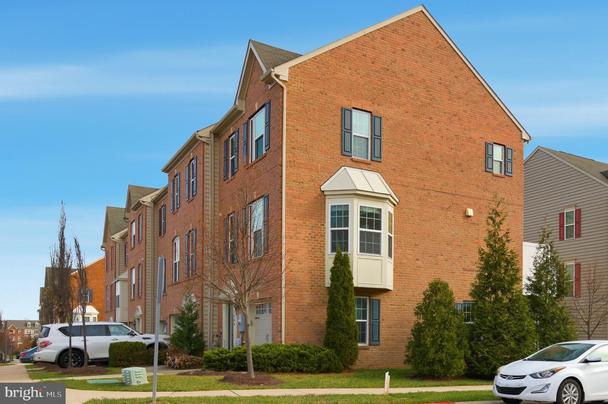 7300 SUMMIT ROCK ROAD