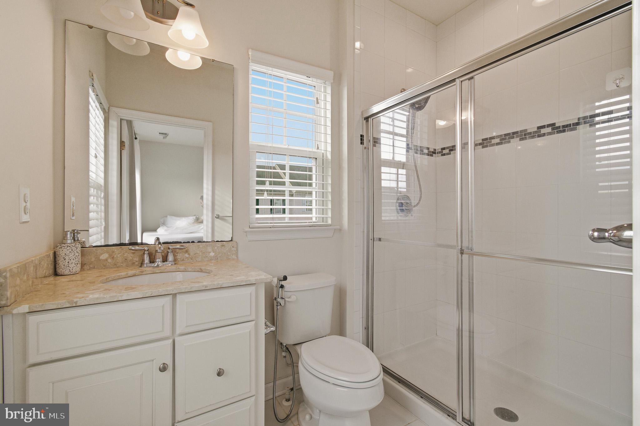 HOWARD SQUARE - Residential