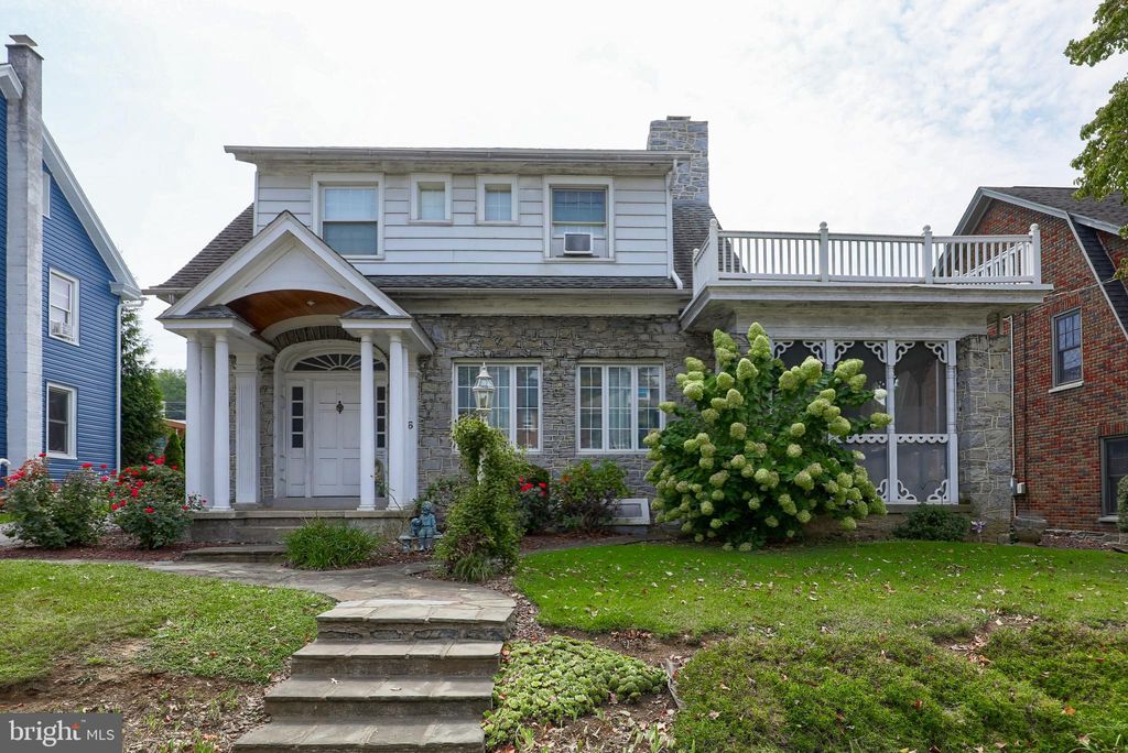 Photo of 336 S STATE ST, EPHRATA, PA 17522 (MLS # PALA2040626)