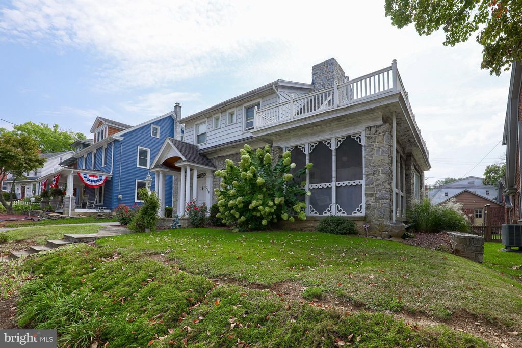 Photo of 336 S STATE ST, EPHRATA, PA 17522 (MLS # PALA2040626)