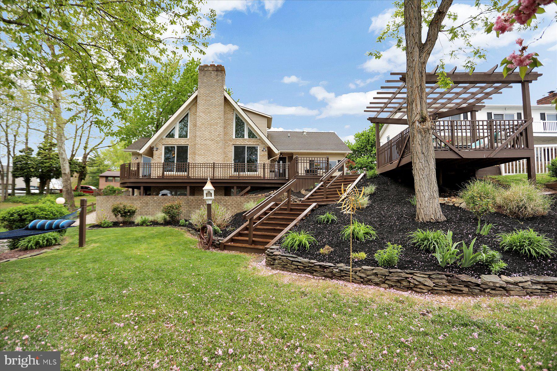 RUMSEY ISLAND - Residential