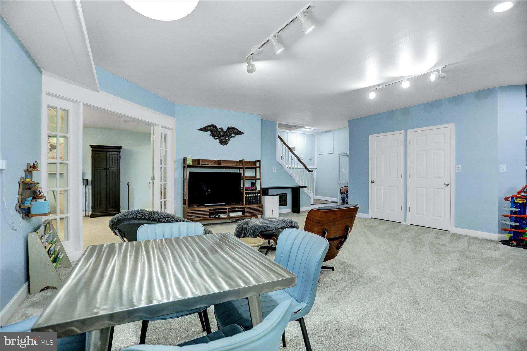 RUMSEY ISLAND - Residential