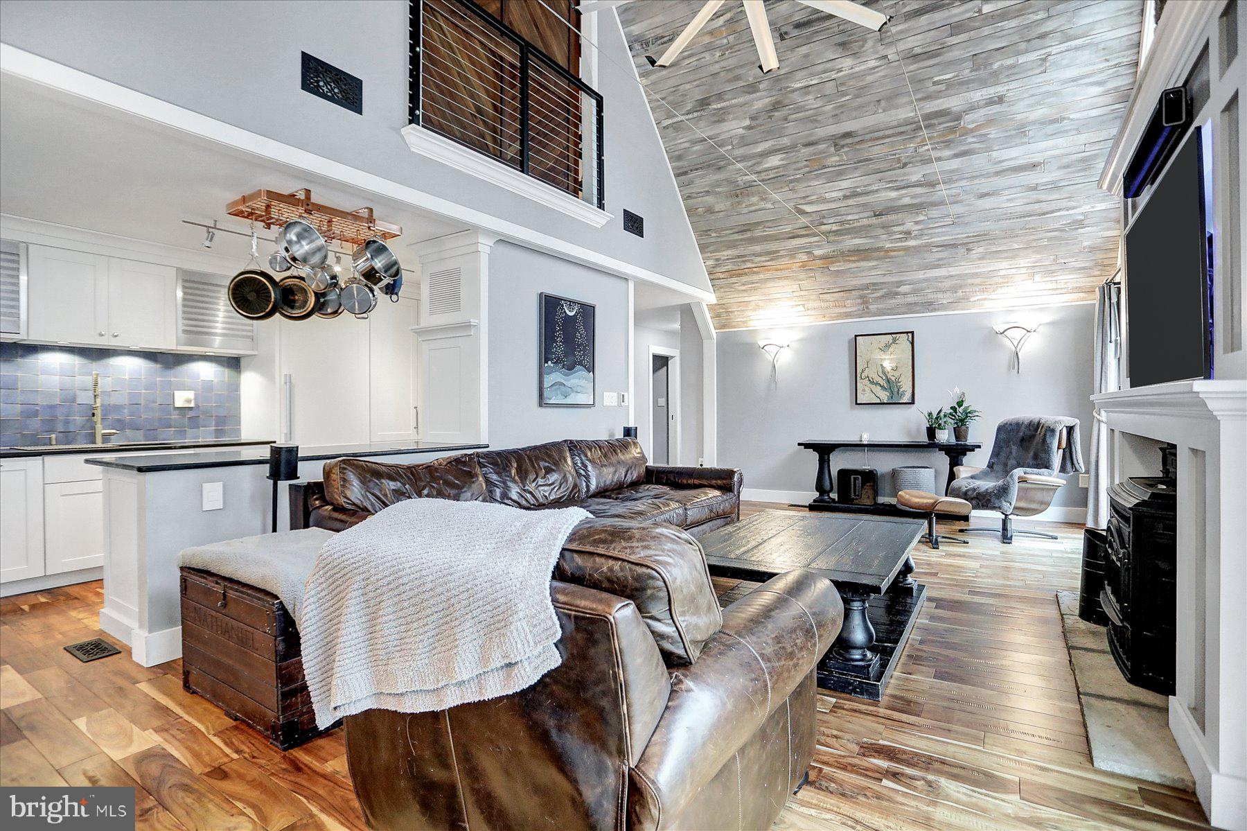RUMSEY ISLAND - Residential