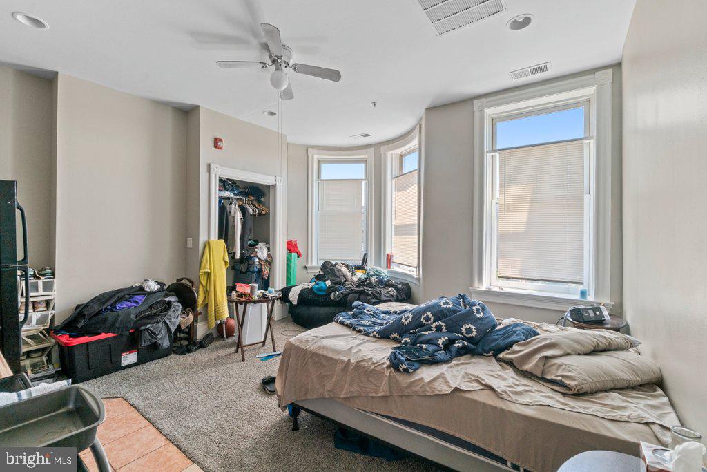CHARLES VILLAGE - Residential Income