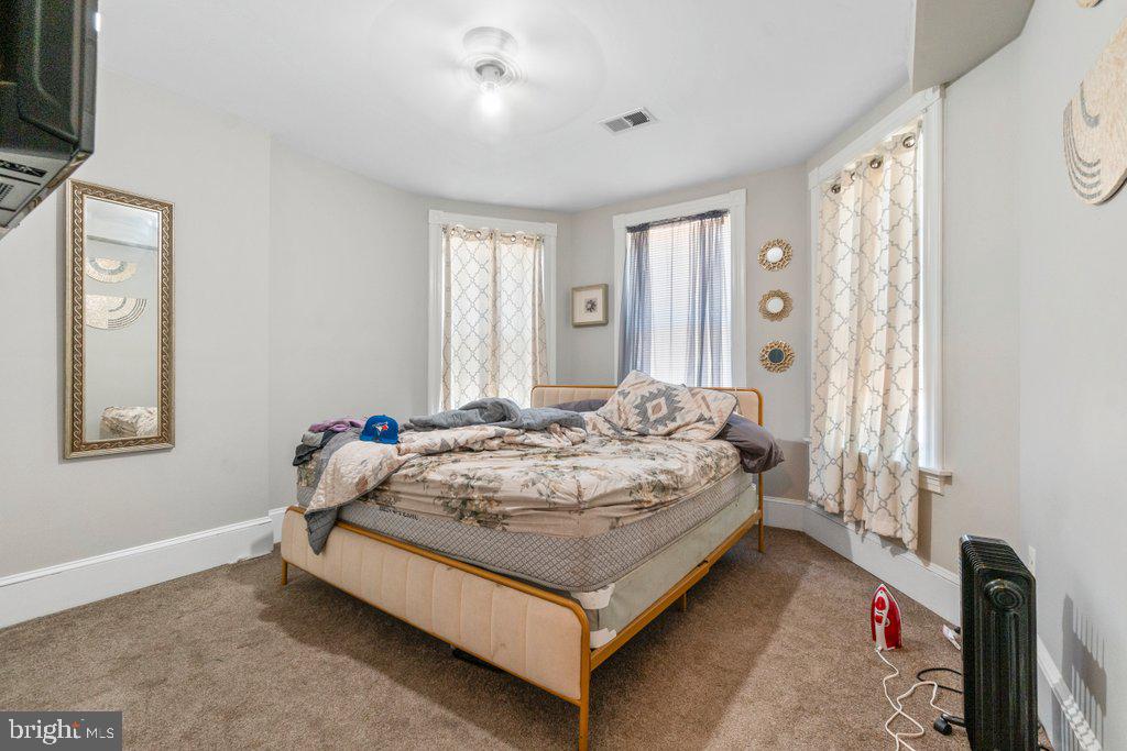CHARLES VILLAGE - Residential Income
