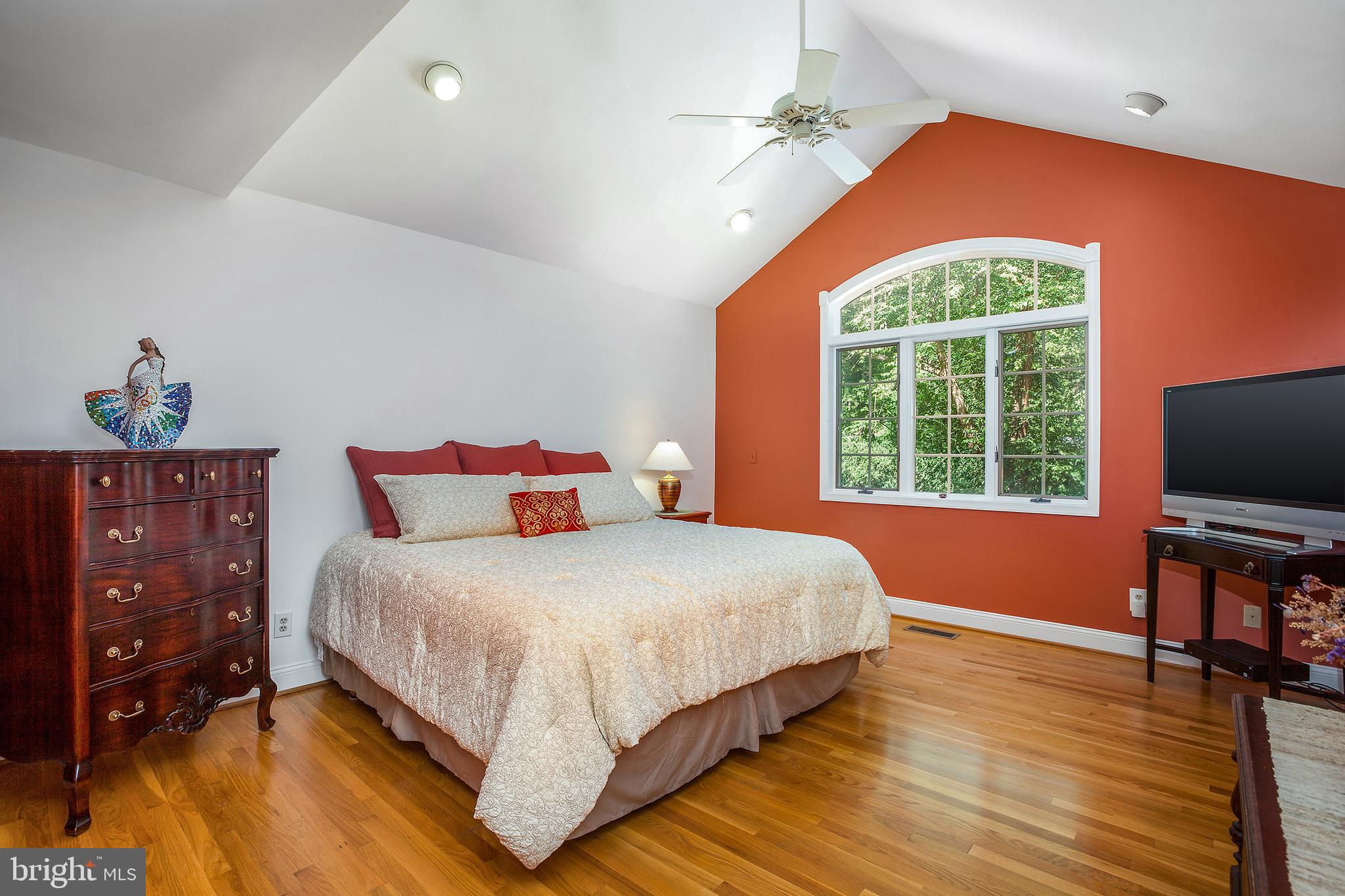 BROYHILL HILLS - Residential