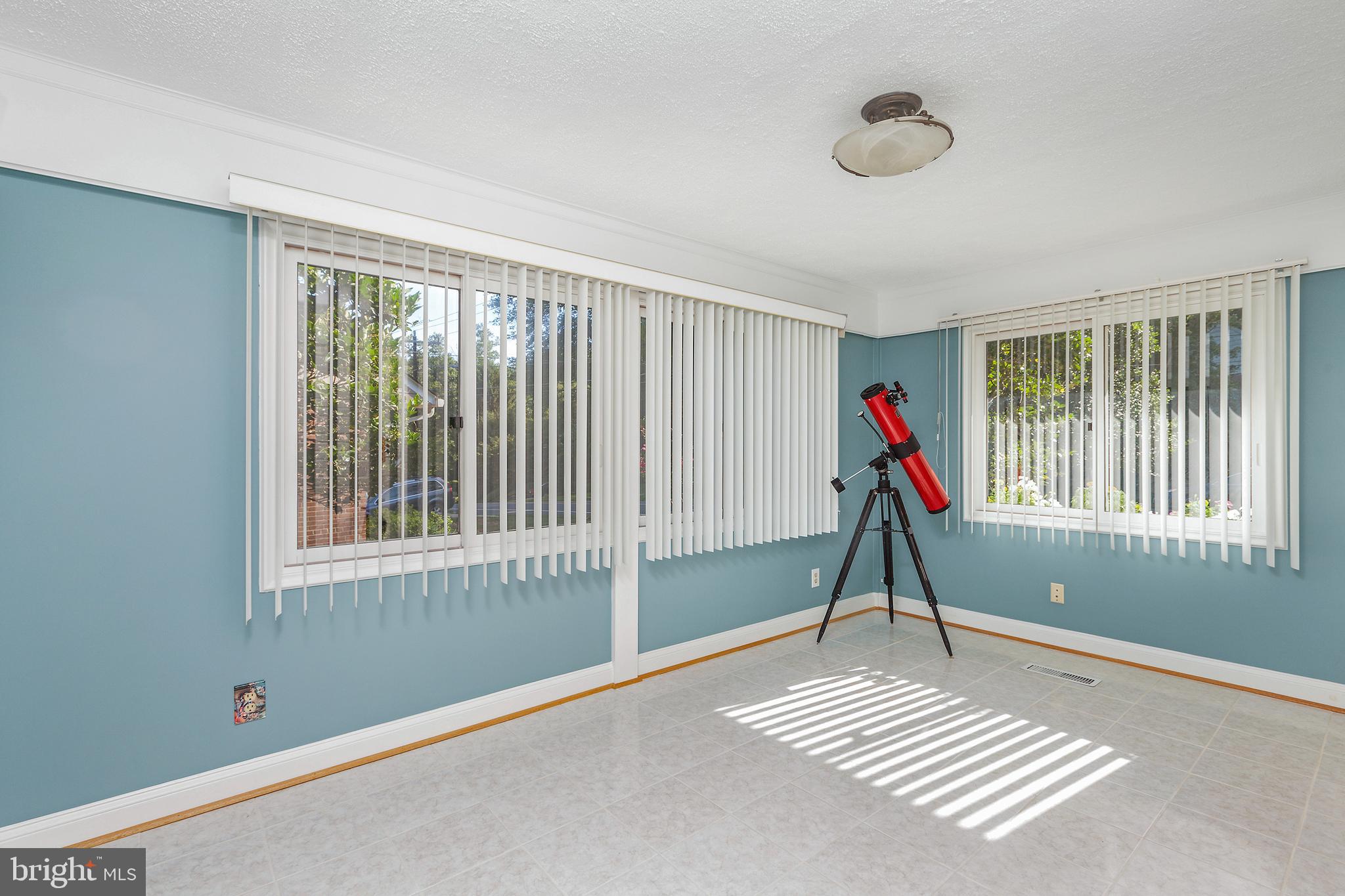 BROYHILL HILLS - Residential