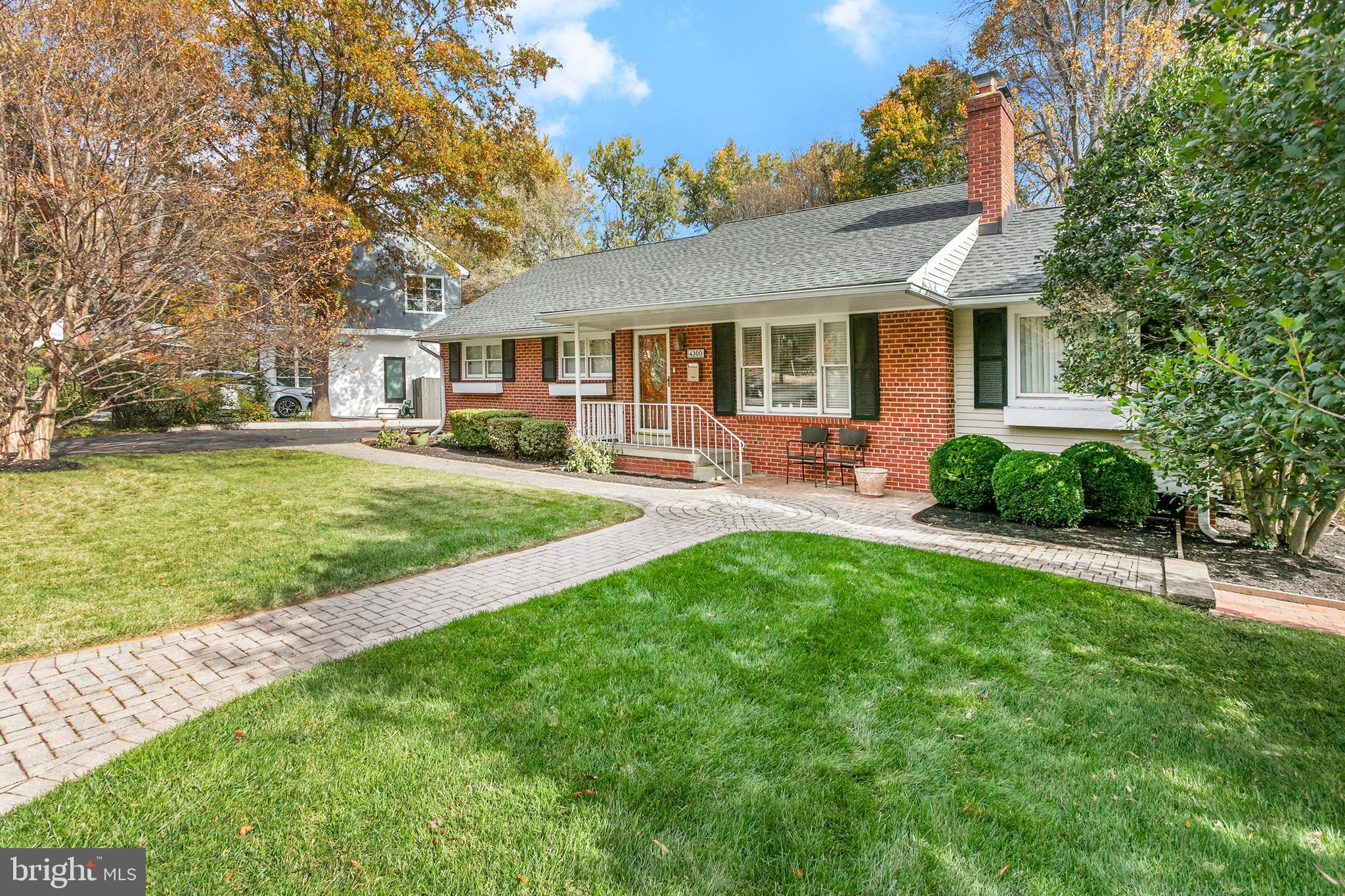 BROYHILL HILLS - Residential