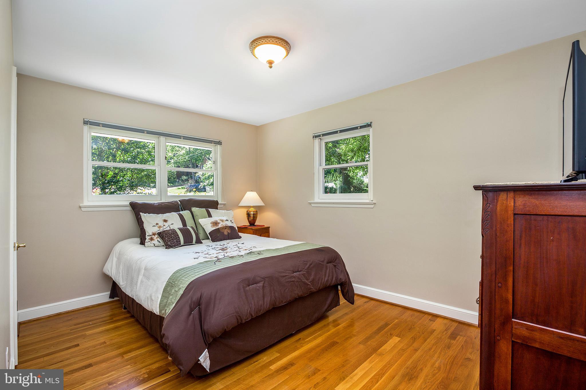 BROYHILL HILLS - Residential