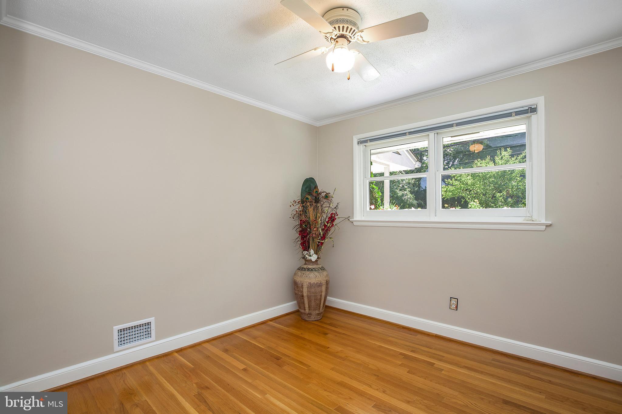 BROYHILL HILLS - Residential