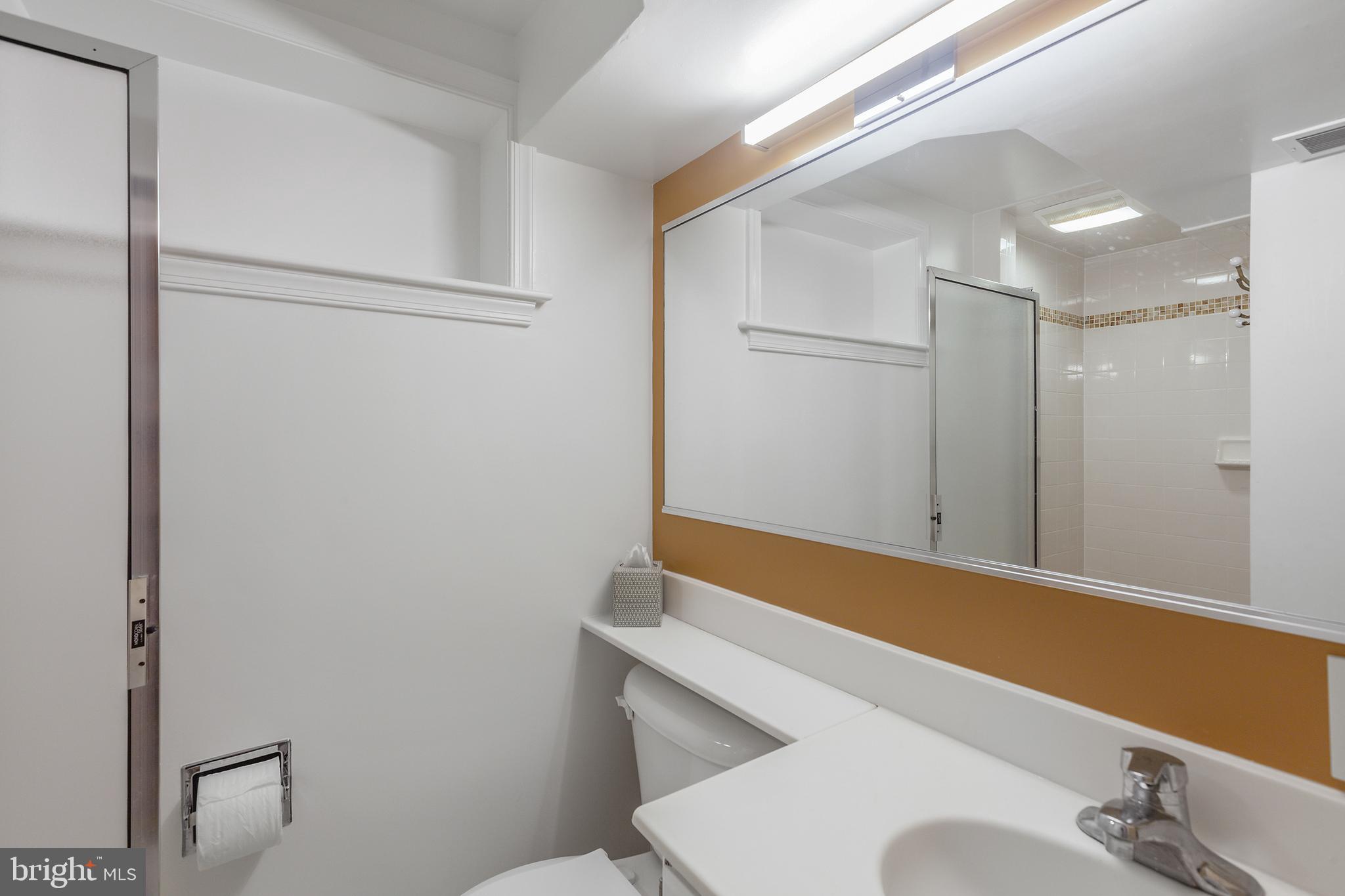 BROYHILL HILLS - Residential