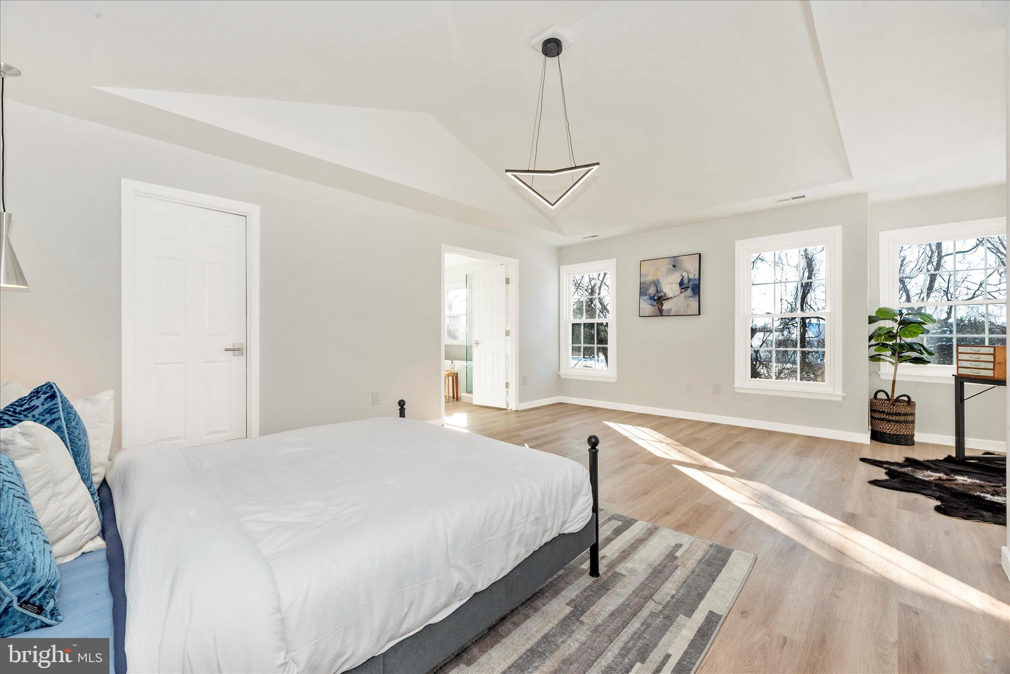 EDRICH MANOR - Residential