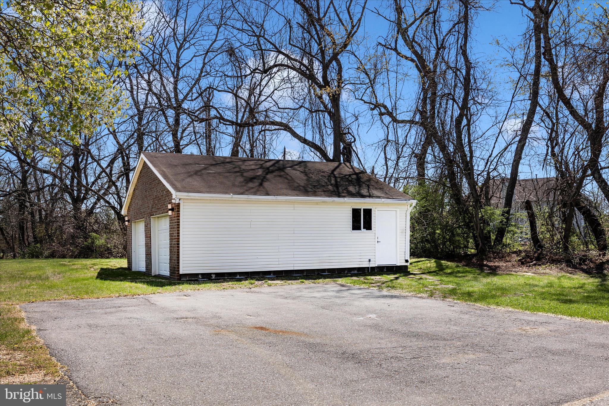 EDRICH MANOR - Residential