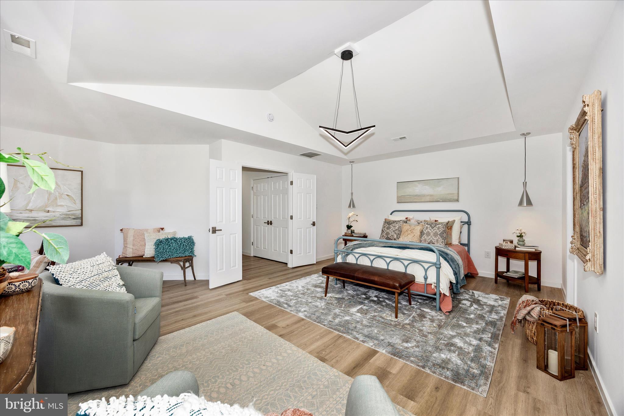 EDRICH MANOR - Residential