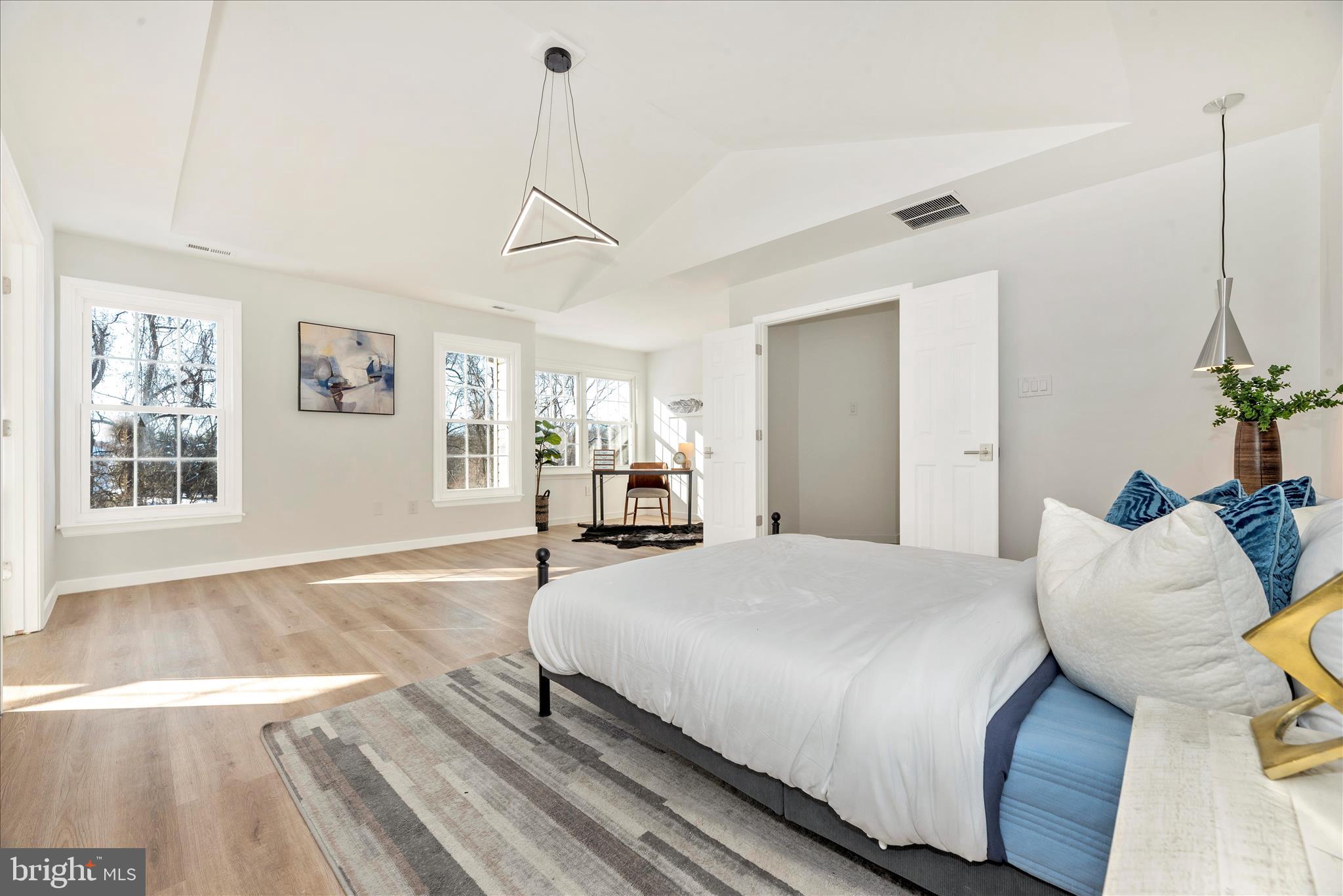 EDRICH MANOR - Residential