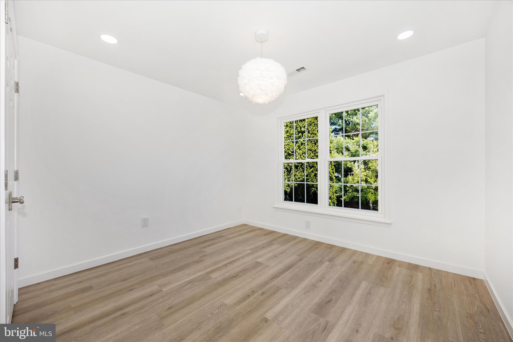 EDRICH MANOR - Residential