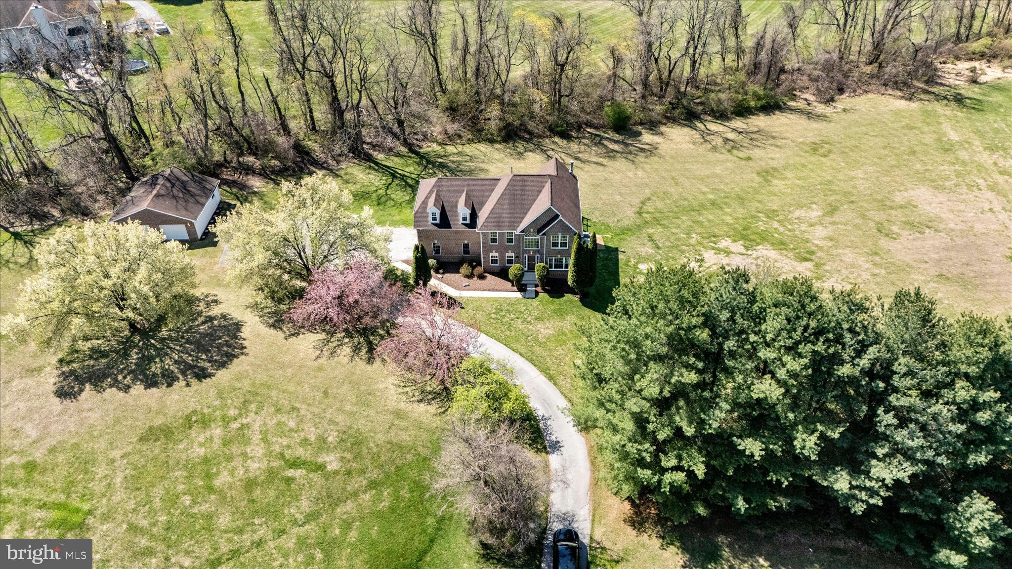 EDRICH MANOR - Residential