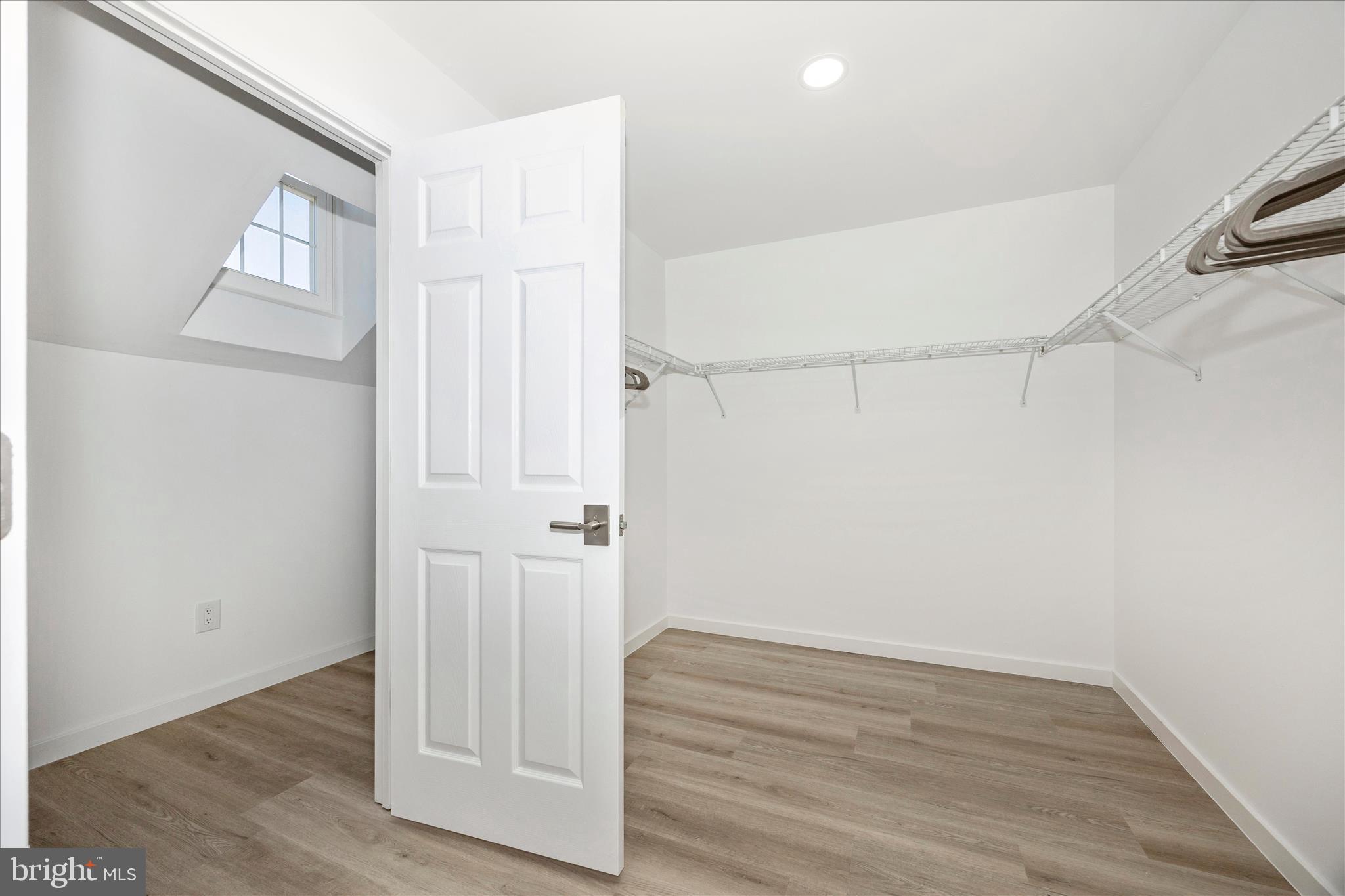 EDRICH MANOR - Residential