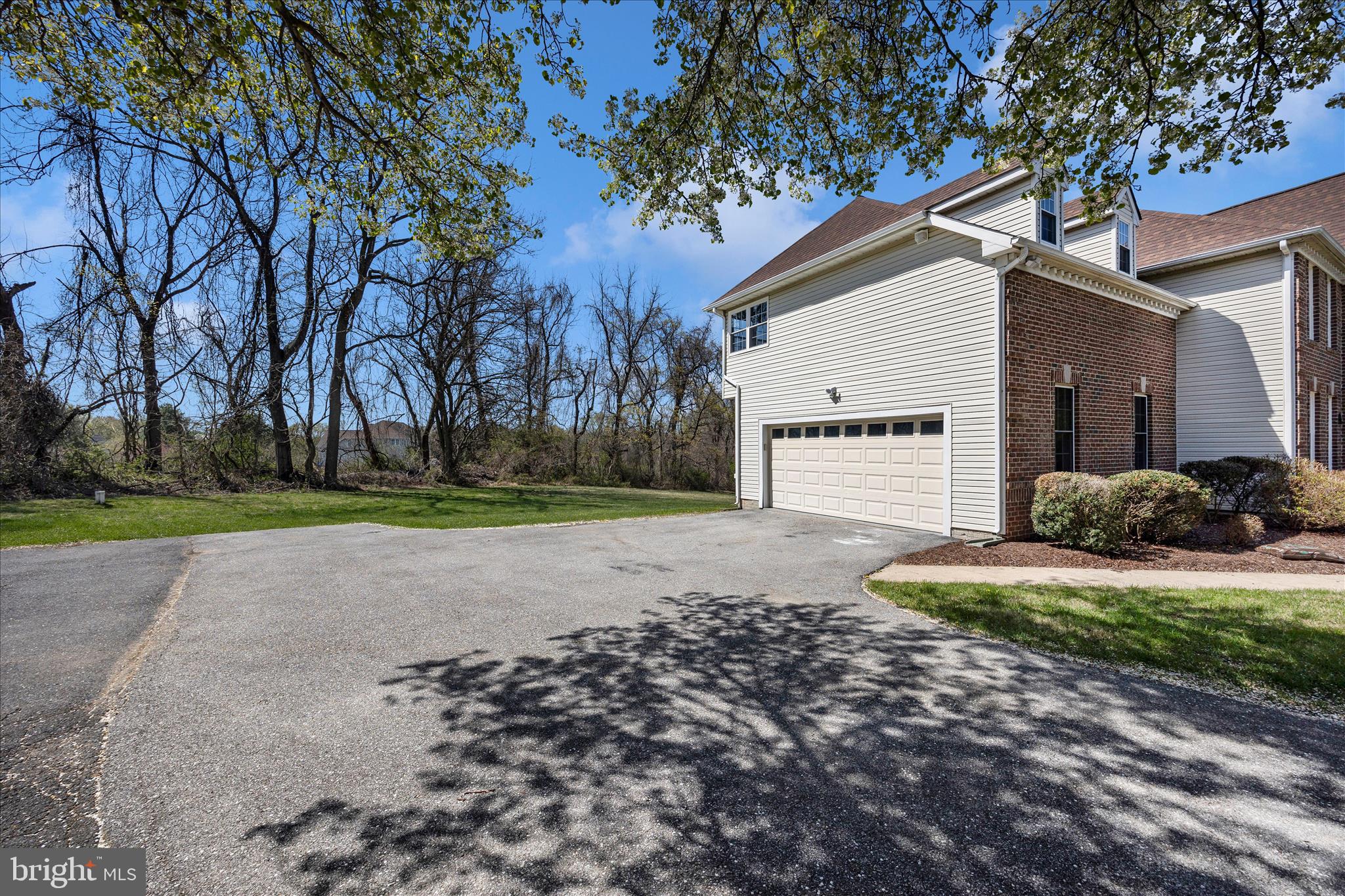 EDRICH MANOR - Residential